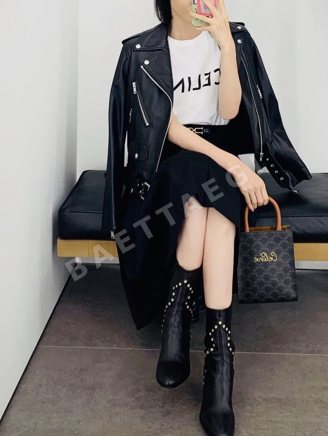 셀린느 모노그램 자수 하트 미니 토트백 상세 이미지 6