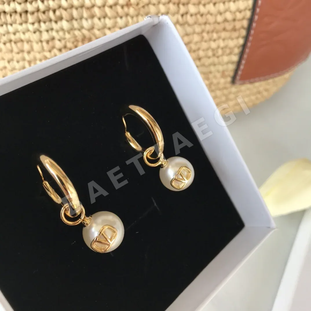발렌티노 귀걸이 63619 Valentino Earrings 상세 이미지 5