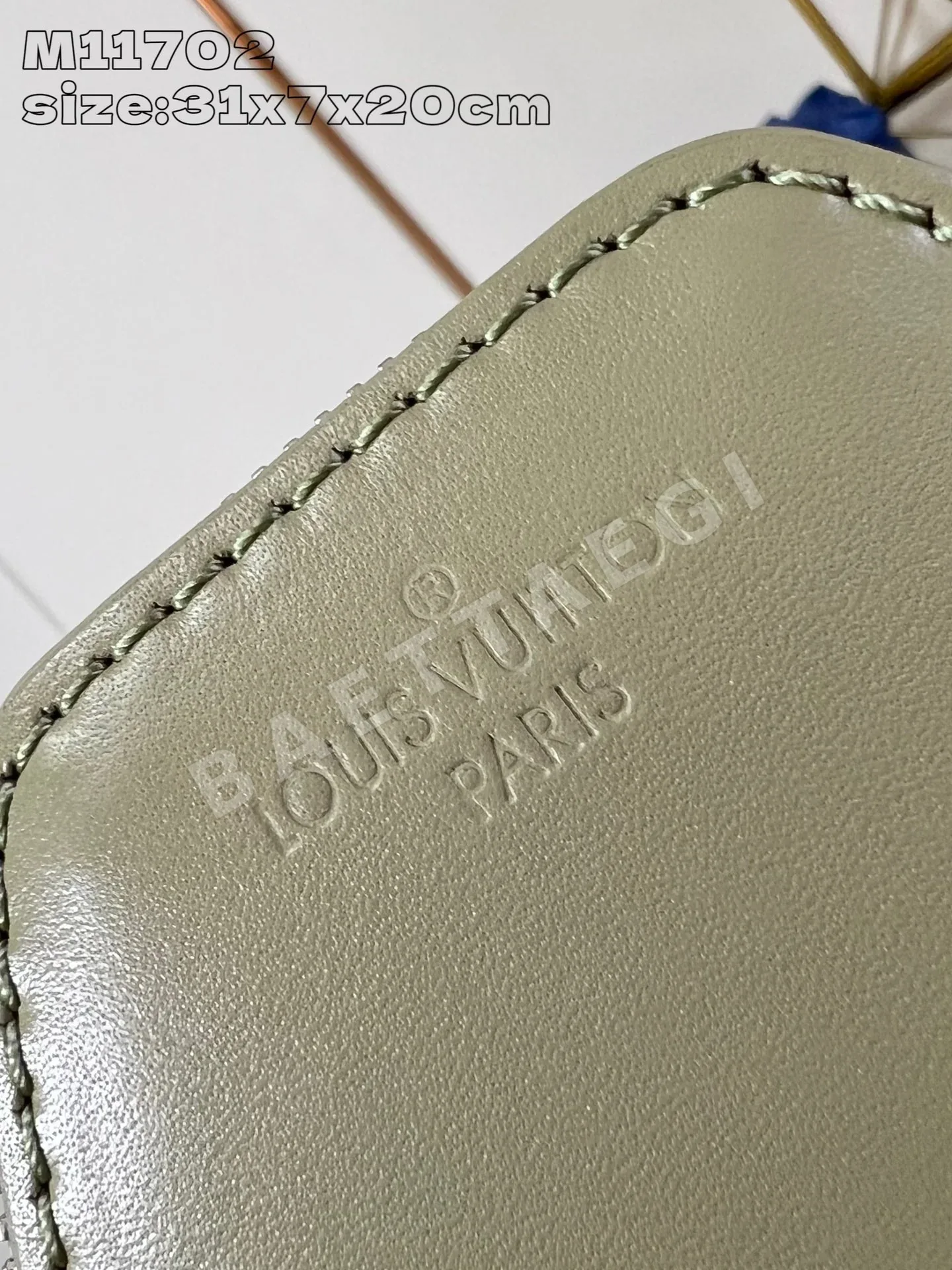 루이비통 M11702 애비뉴 메신저백 숄더백 모노그램 상세 이미지 2