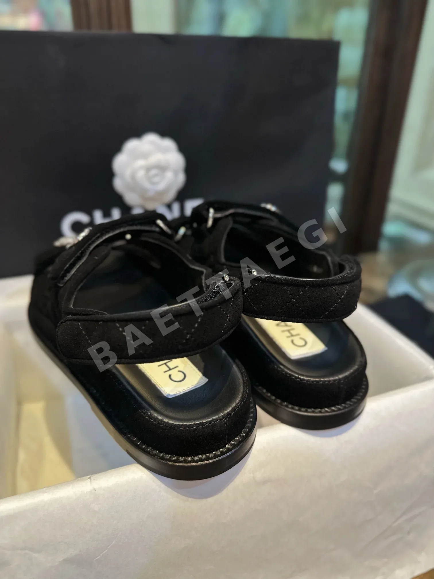 샤넬 23C 스웨이드 벨크로 샌들 3202 상세 이미지 8