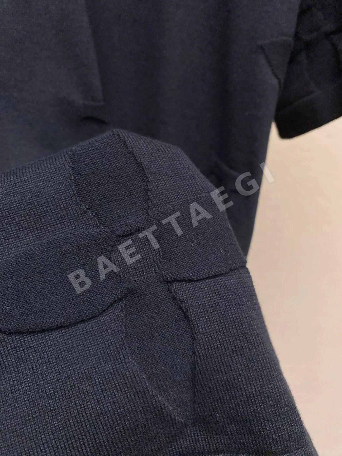 루이비통 모노그램 자카드 반팔 티셔츠 상세 이미지 6