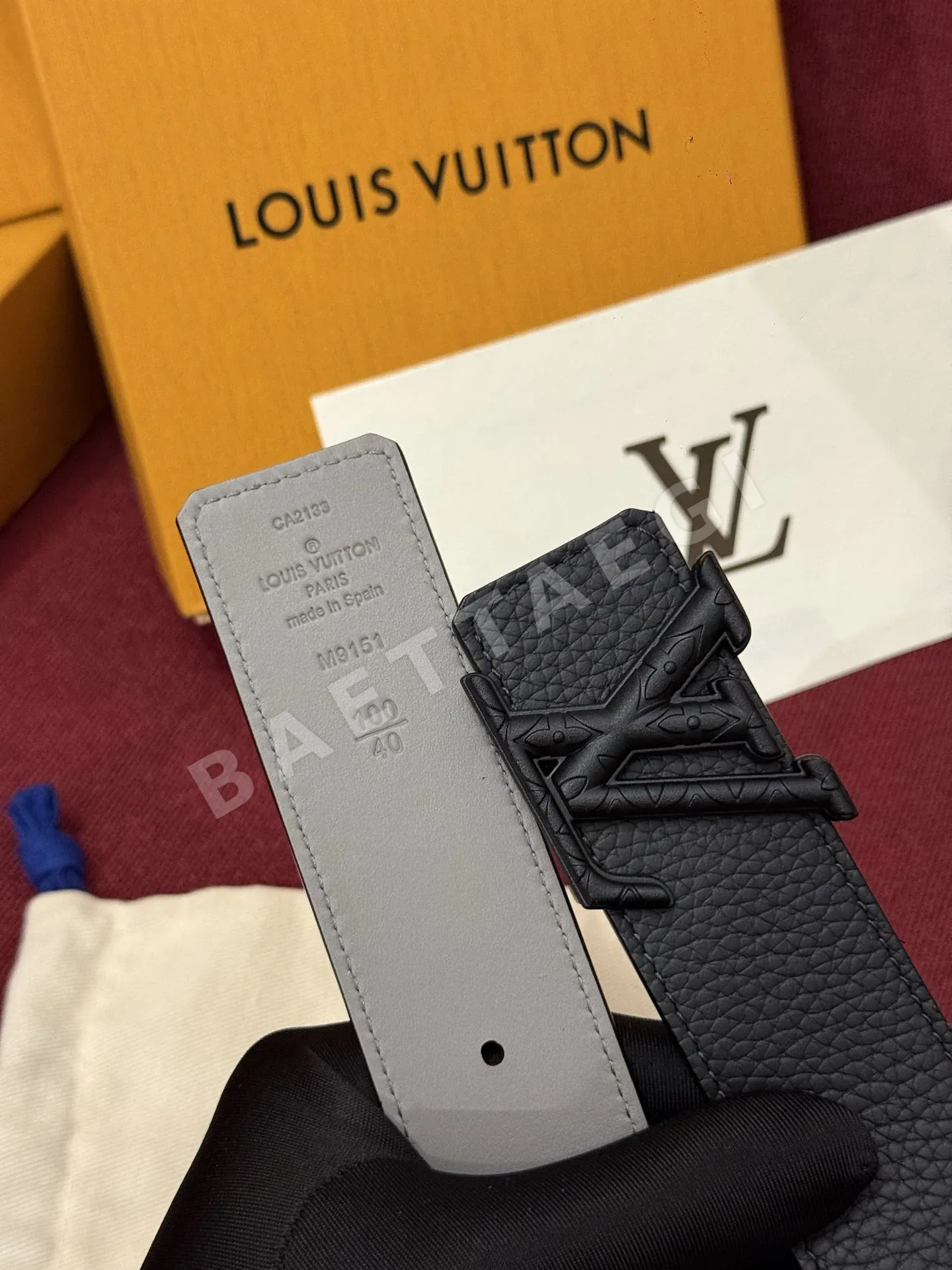 루이비통 다미에 LV 리버시블 가죽 벨트 상세 이미지 4