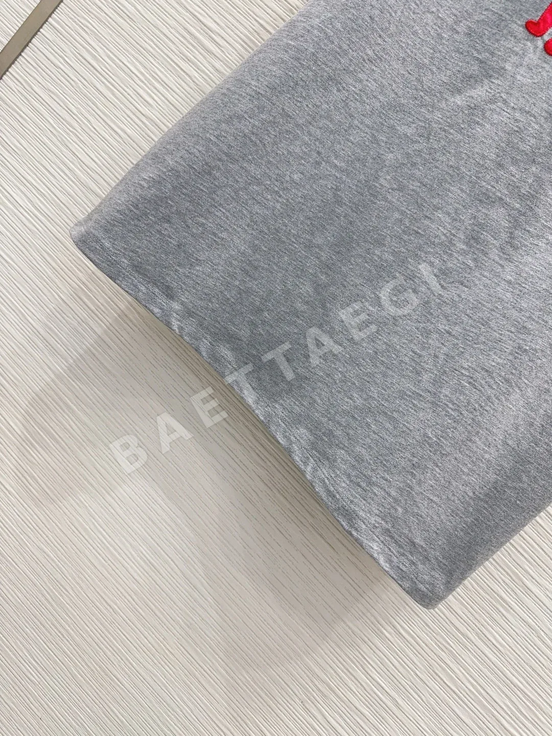 로에베 여성 레귤러 핏 반팔 티셔츠 상세 이미지 5