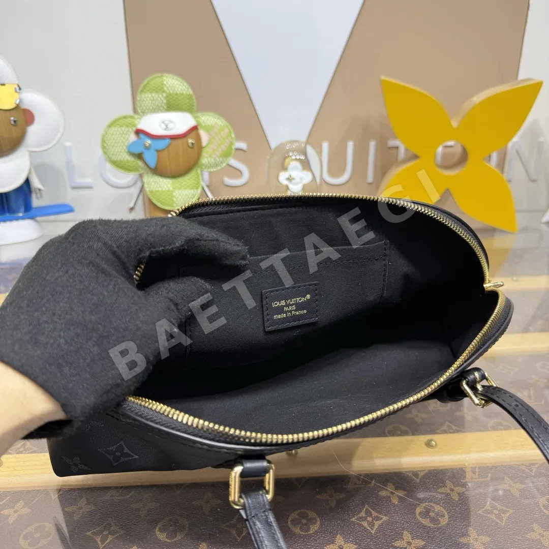 루이비통 스콰이어 EW NV 볼들리 블랙 M3A167 상세 이미지 9