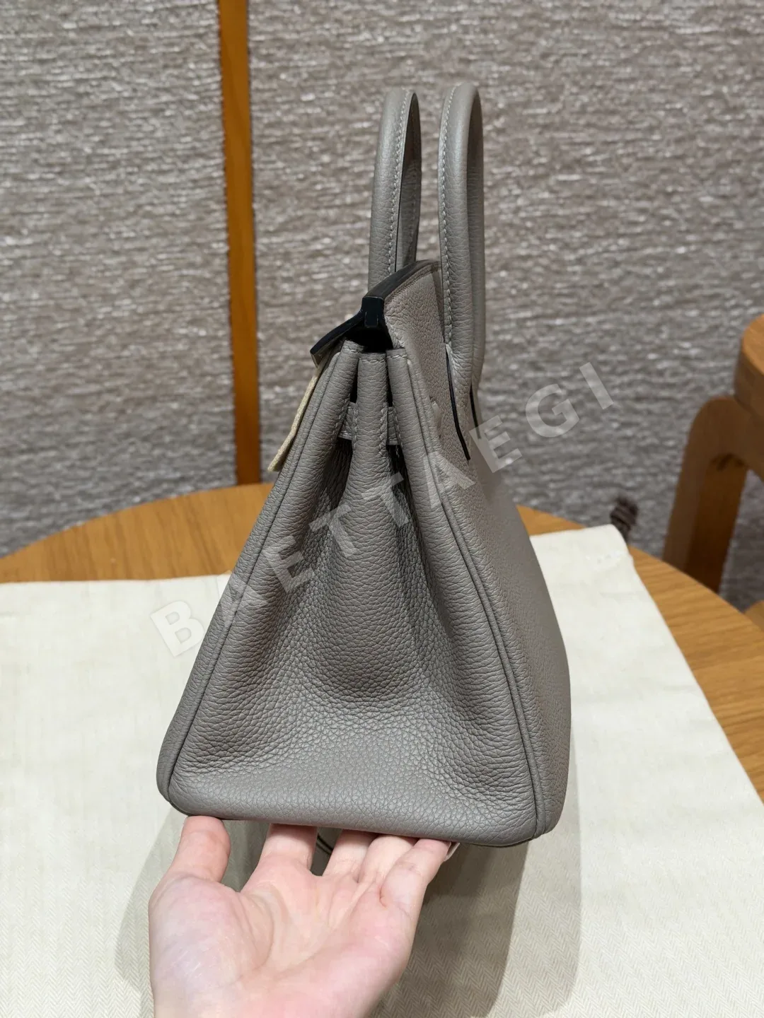 에르메스 버킨 25 카프스킨 가방 상세 이미지 4