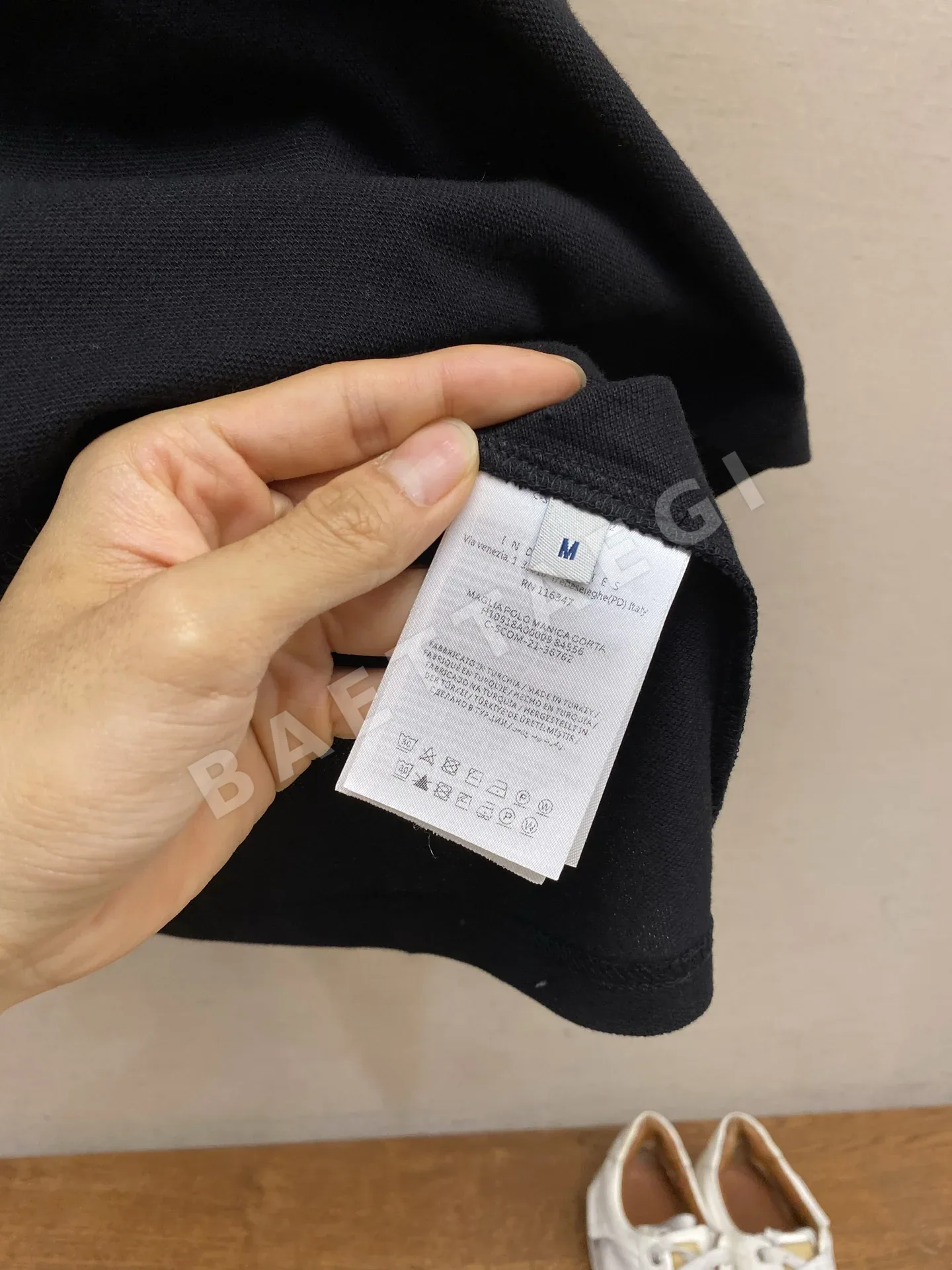 몽클레르 로고 패치 남성 반팔 폴로셔츠 상세 이미지 9