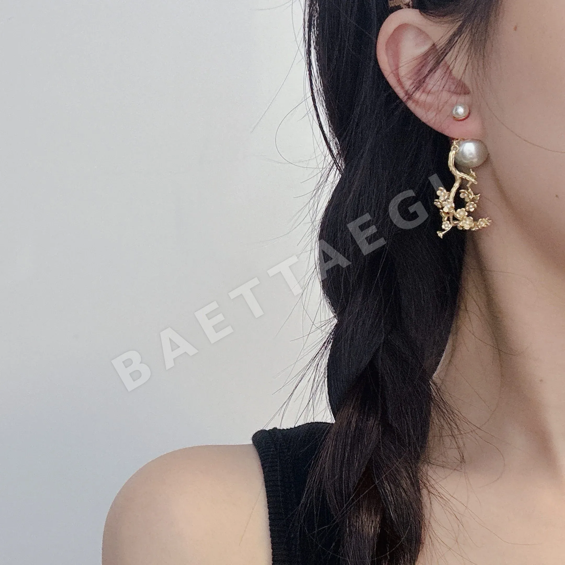 디올 황동 귀걸이 60426