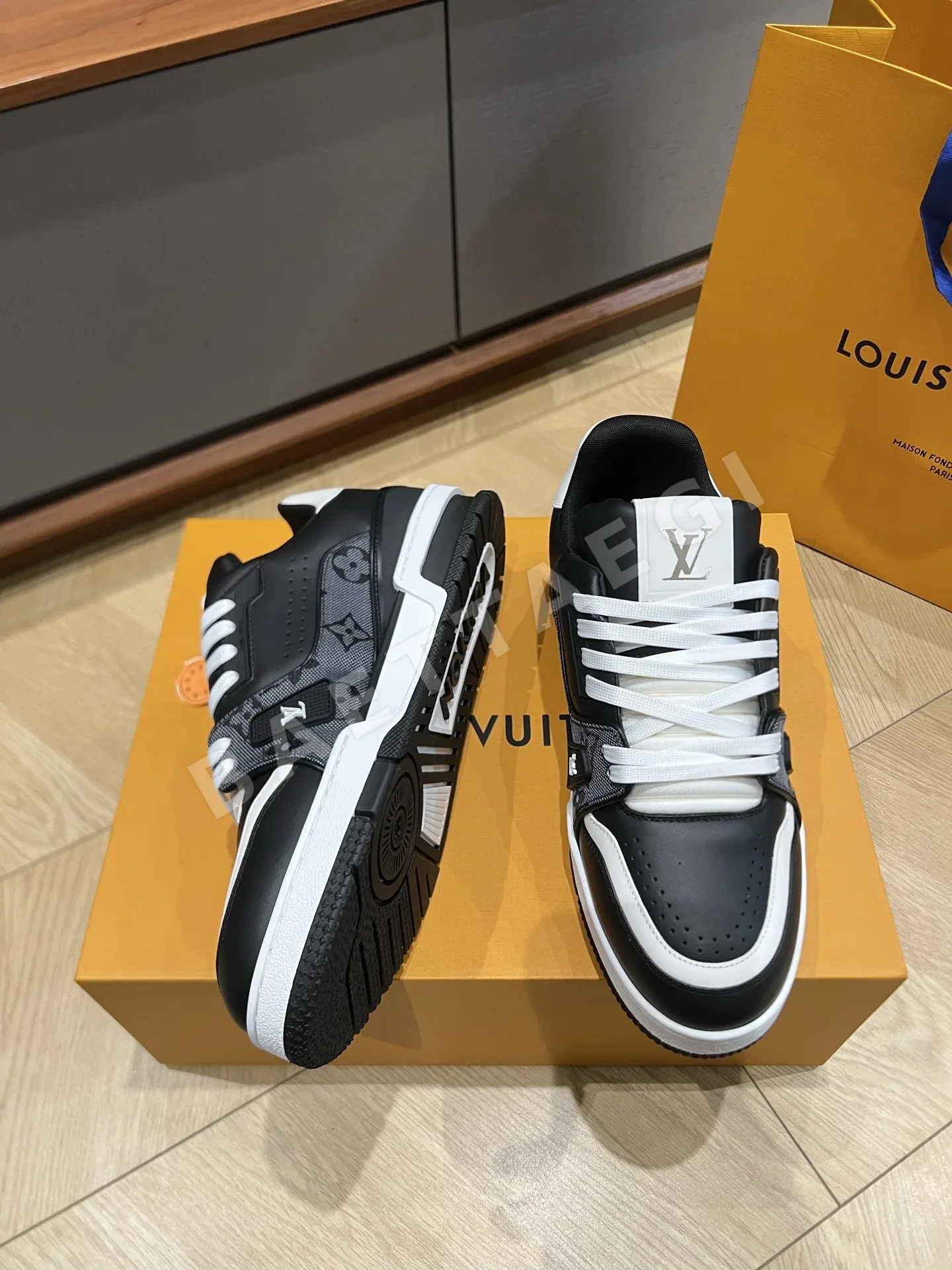 루이비통 LV 26 트레이너 신발 상세 이미지 7