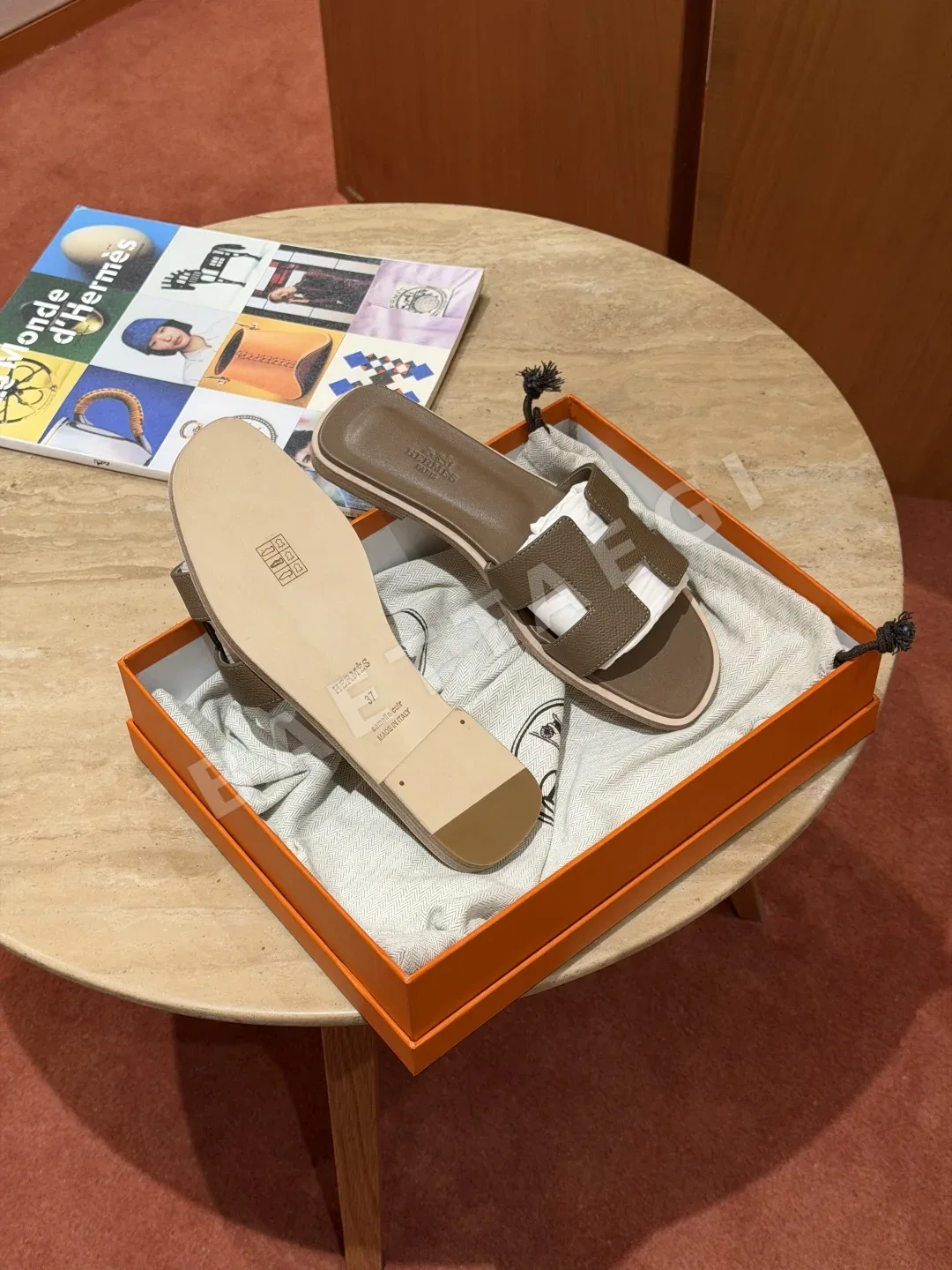 에르메스 오란 샌들 Calfskin H 컷아웃 상세 이미지 3