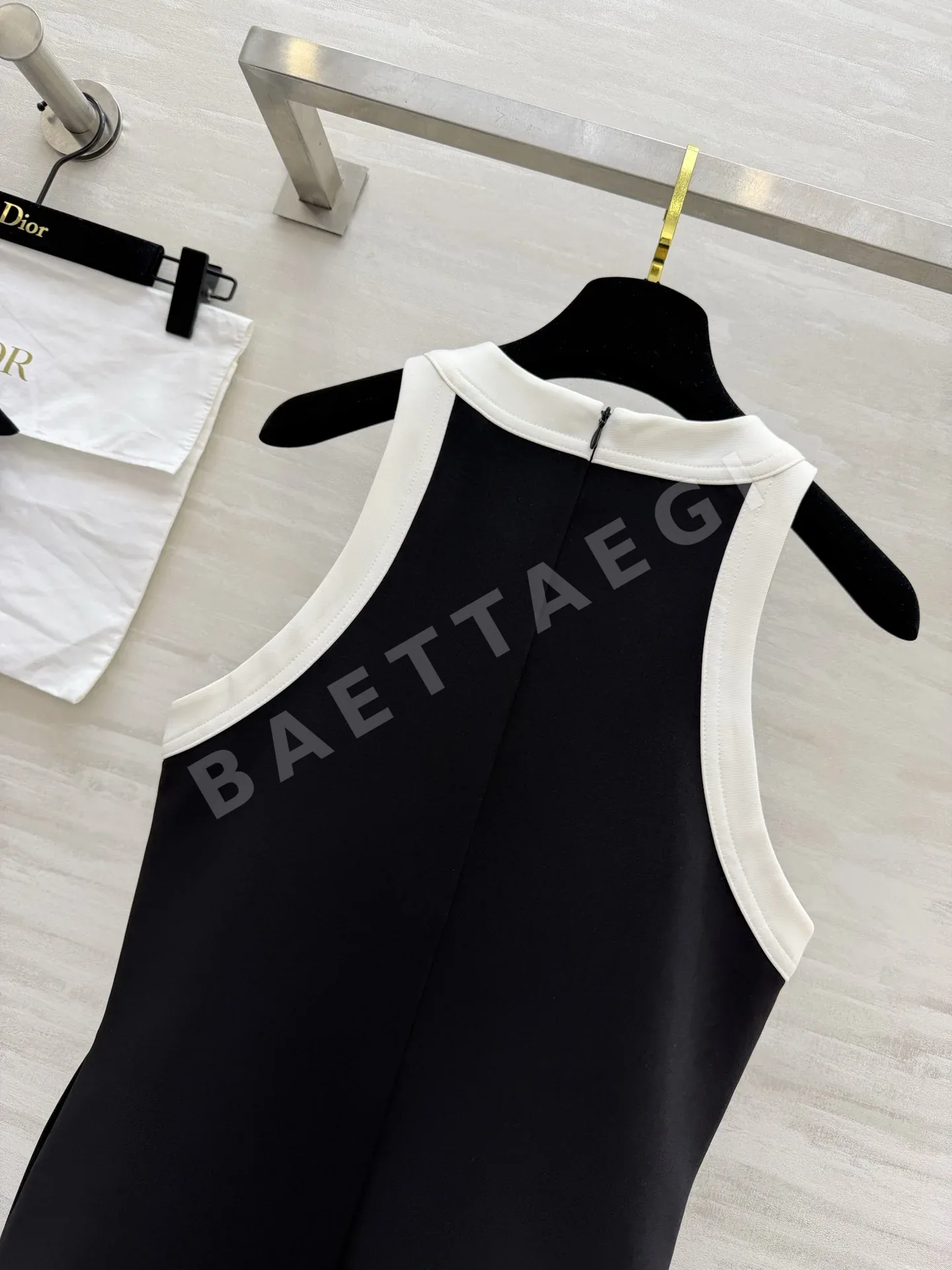 디올 블랙 화이트 컬러블록 A라인 원피스 상세 이미지 3