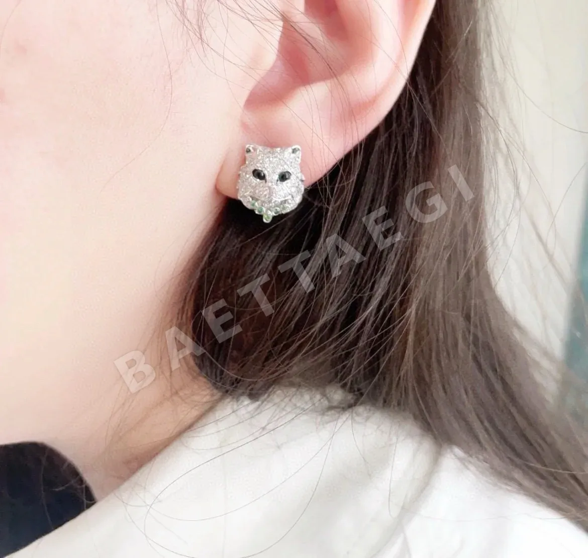 부쉐론 화이트 다이아몬드 고양이 귀걸이 63276