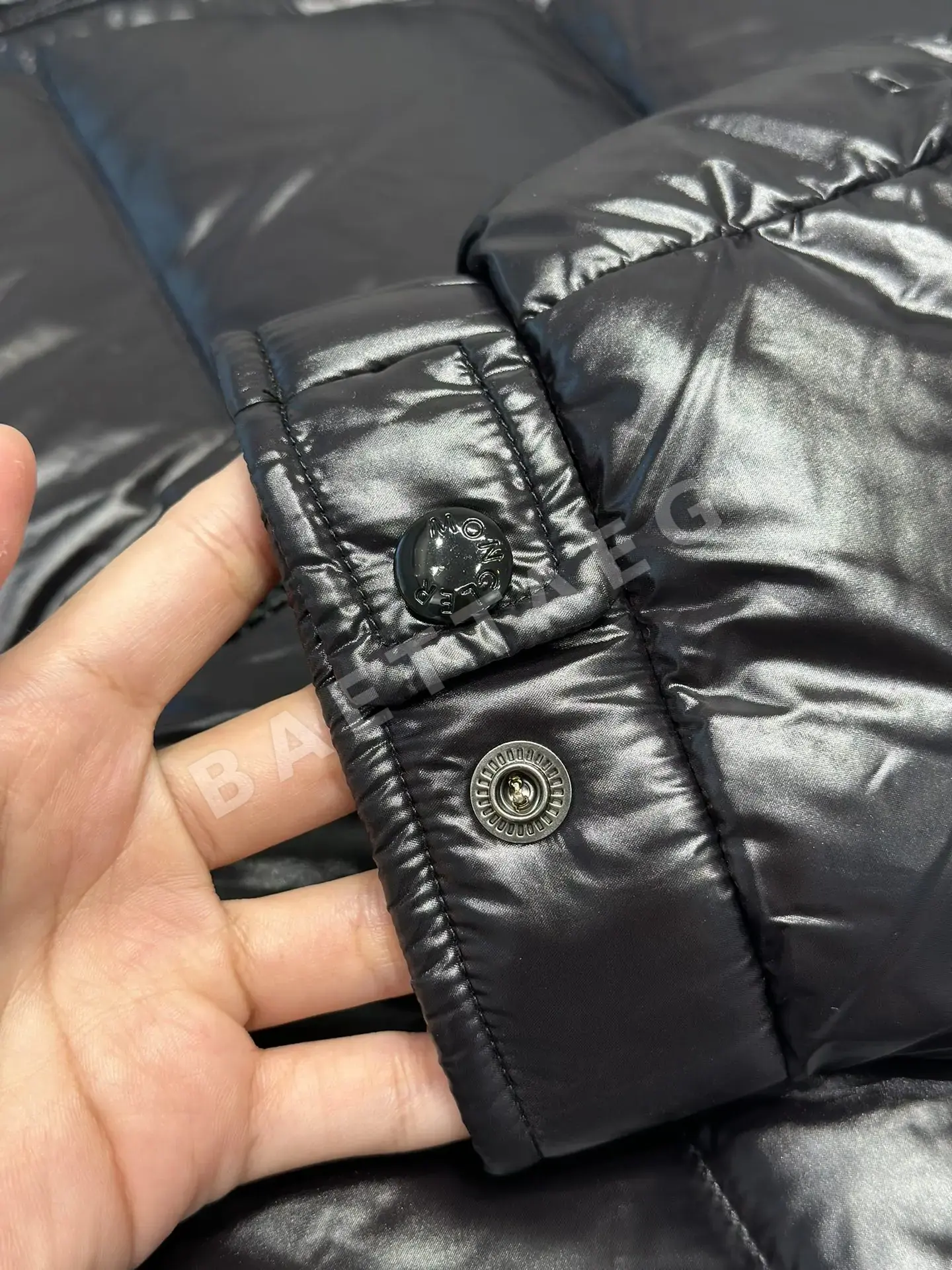 몽클레르 마야 남성 다운 패딩 점퍼 상세 이미지 5