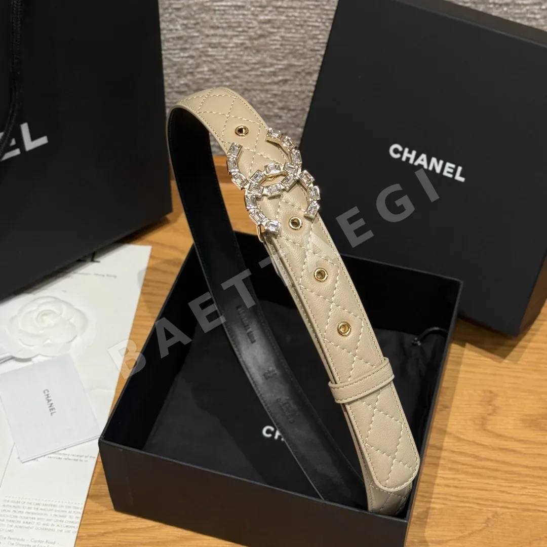 샤넬 더블 C 메탈 로고 램스킨 벨트 상세 이미지 4