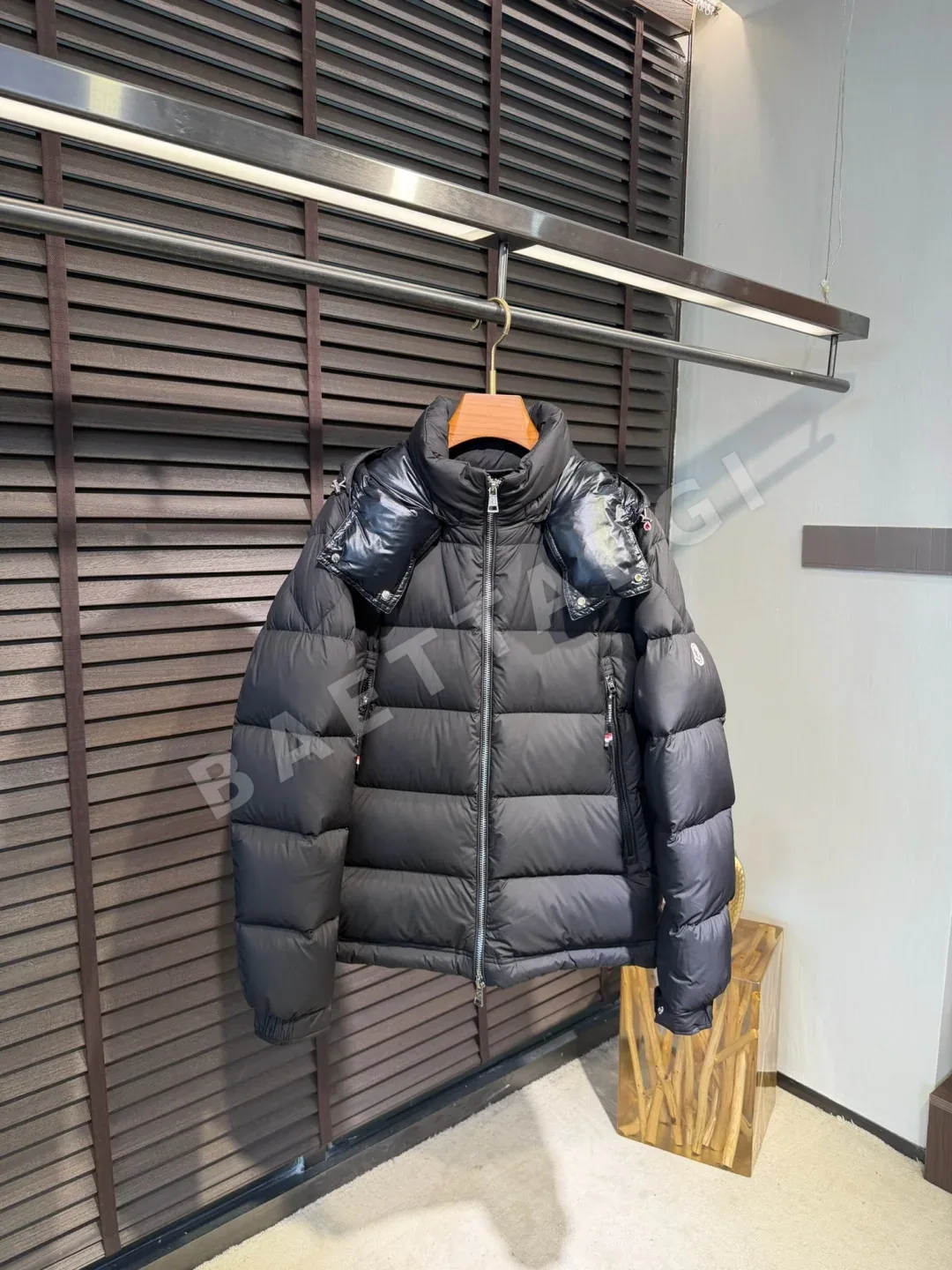 몽클레르 친환경 폴리에스터 화이트 덕다운 남성 패딩 187790