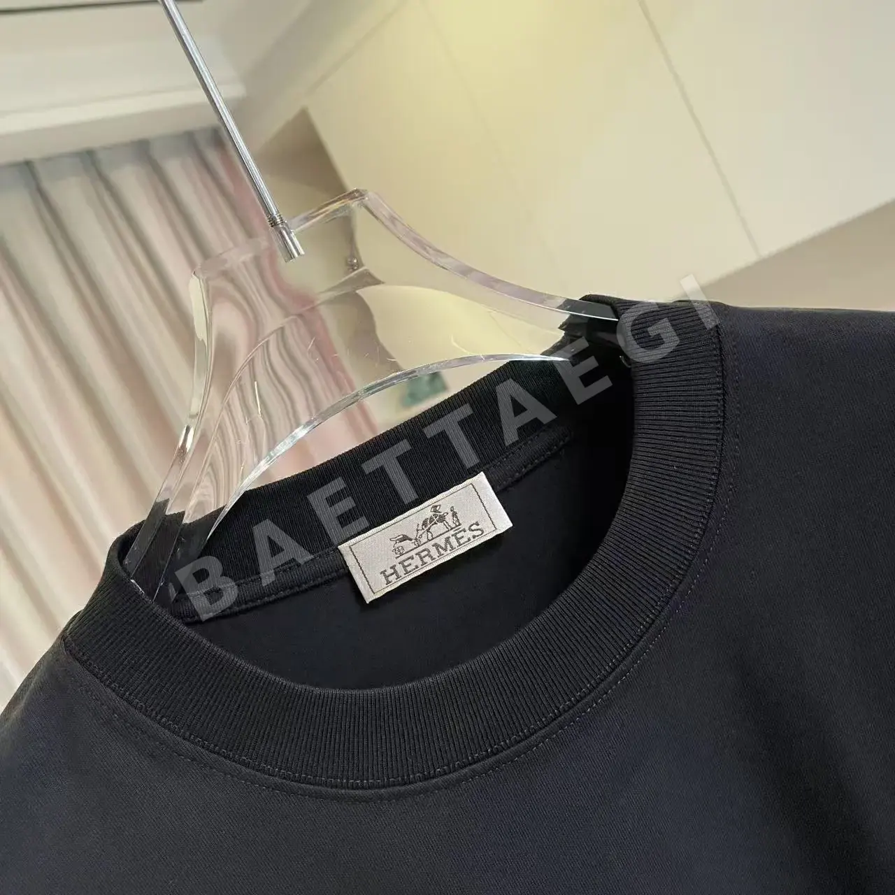 에르메스 퍼스널라이즈 로고 자수 반팔 티셔츠 상세 이미지 4