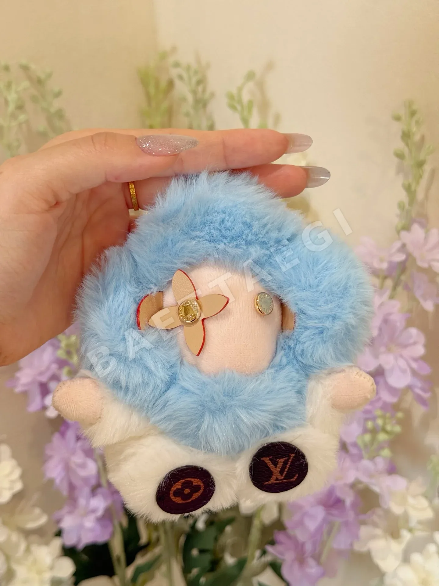 루이비통 비비엔느 해바라기 봉제 인형 키링 상세 이미지 8