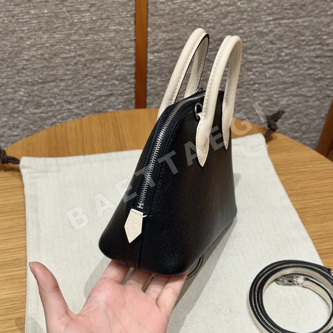 에르메스 미니 볼리드 가방 상세 이미지 3