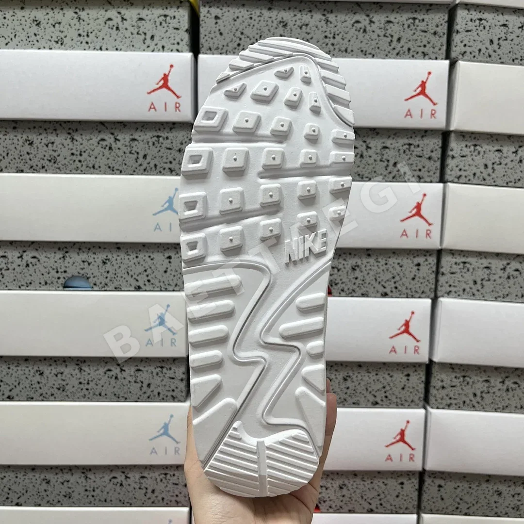 나이키 [MAX] 에어 맥스 90 CN8490-100 201059 Nike Air Max 90 Recraft Triple White 상세 이미지 3