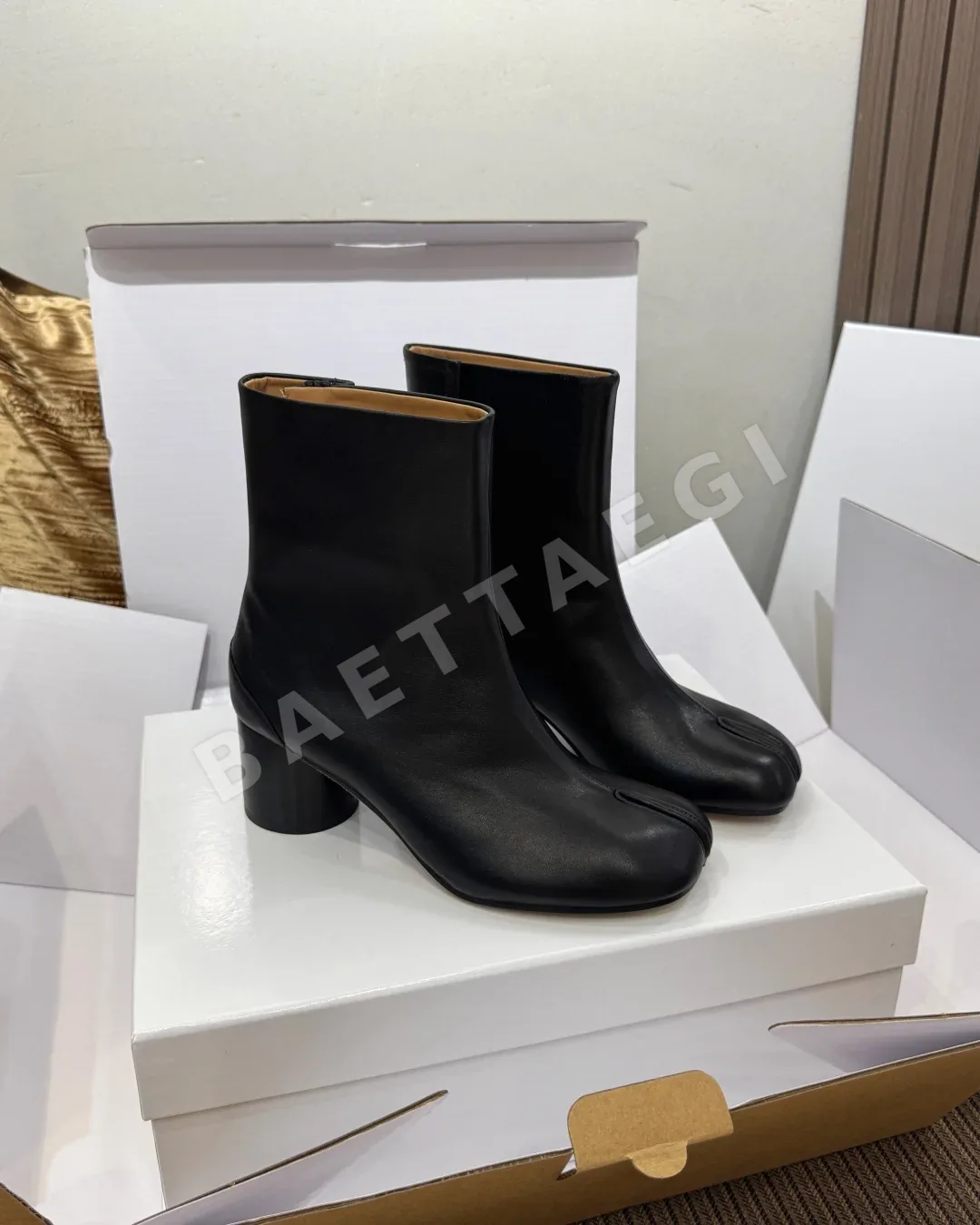 마르지엘라 타비 레더 앵클 부츠 상세 이미지 3