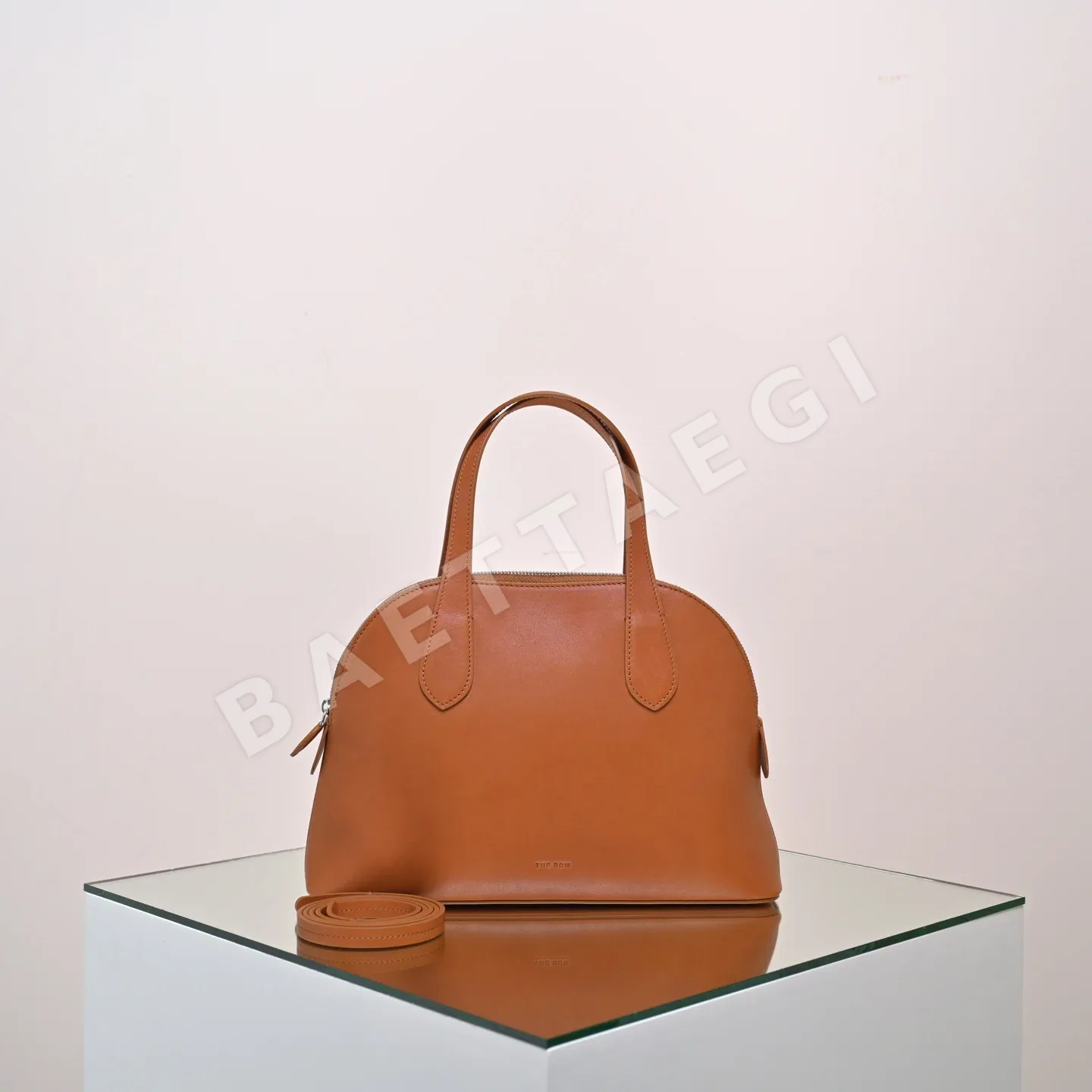 더로우 미디엄 잉글리시 셸 숄더백 75773