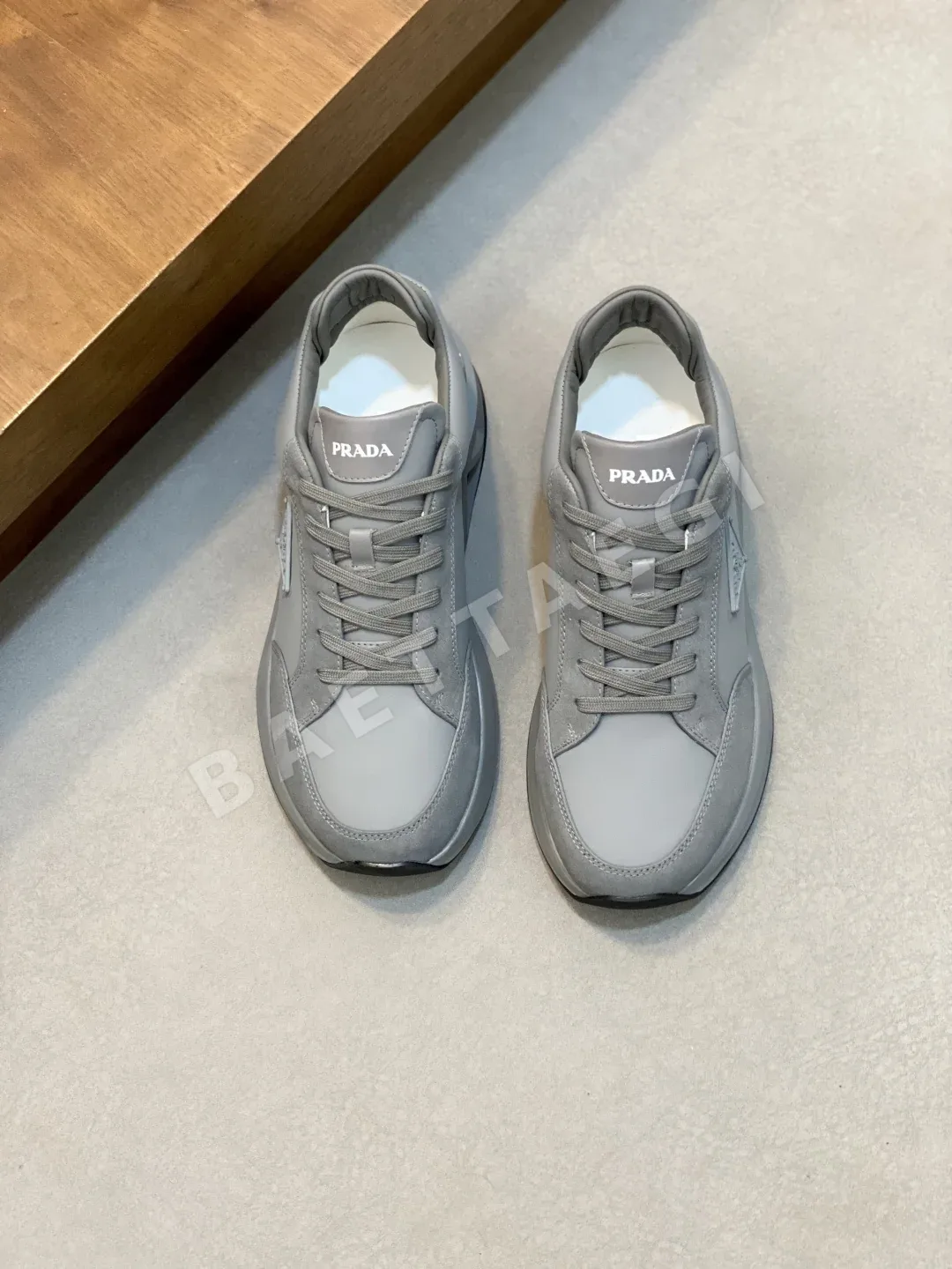프라다 레더 패치워크 남성 스니커즈 152223