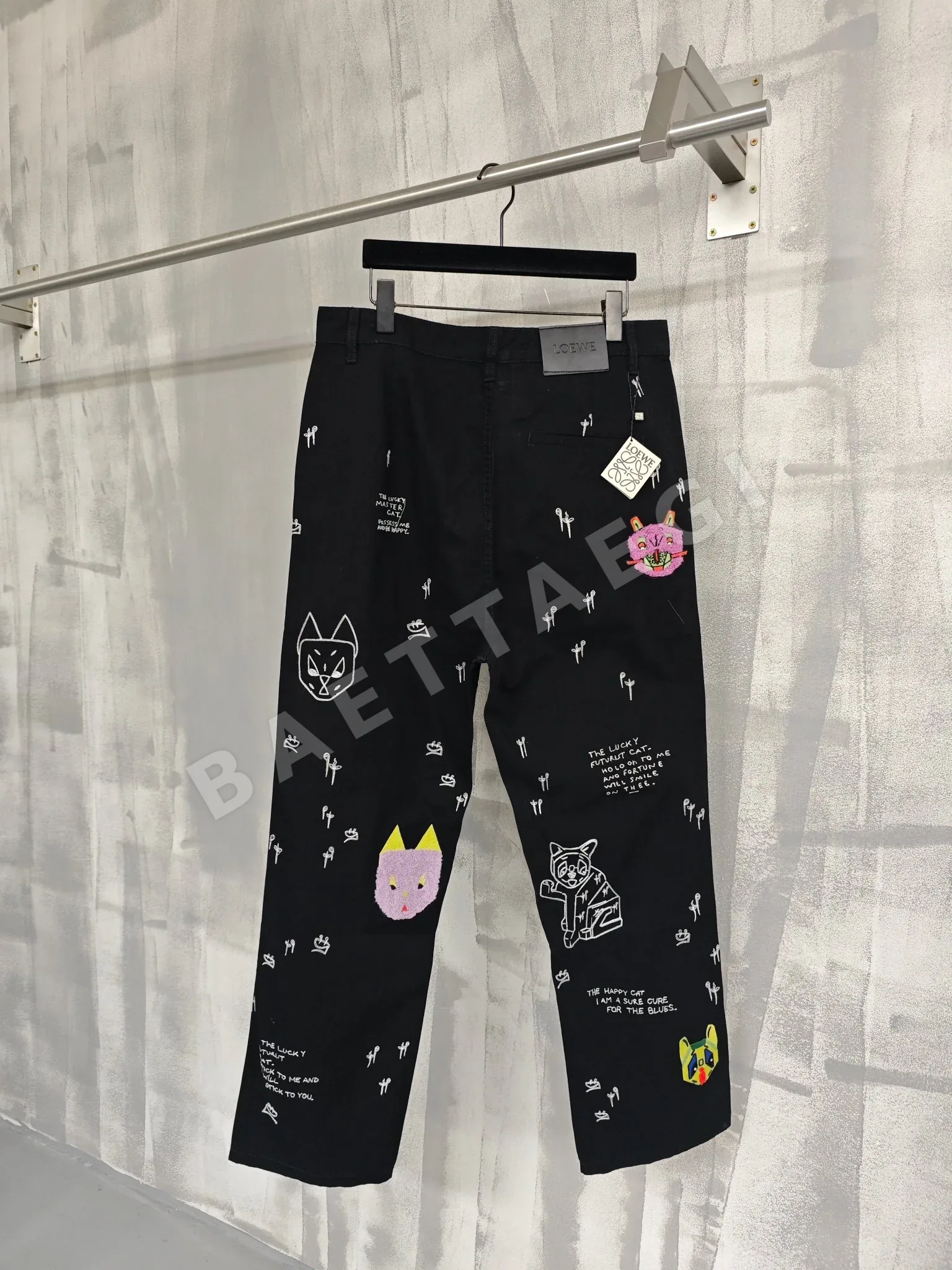 로에베 고양이 자수 루즈 핏 남성 청바지 상세 이미지 3