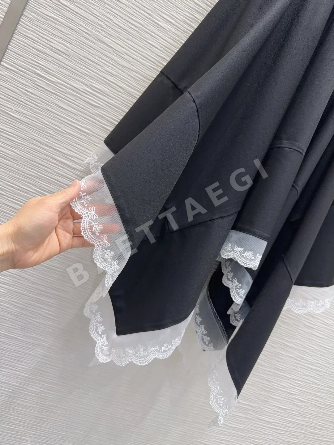 디올 이레귤러 미디 스커트 상세 이미지 6