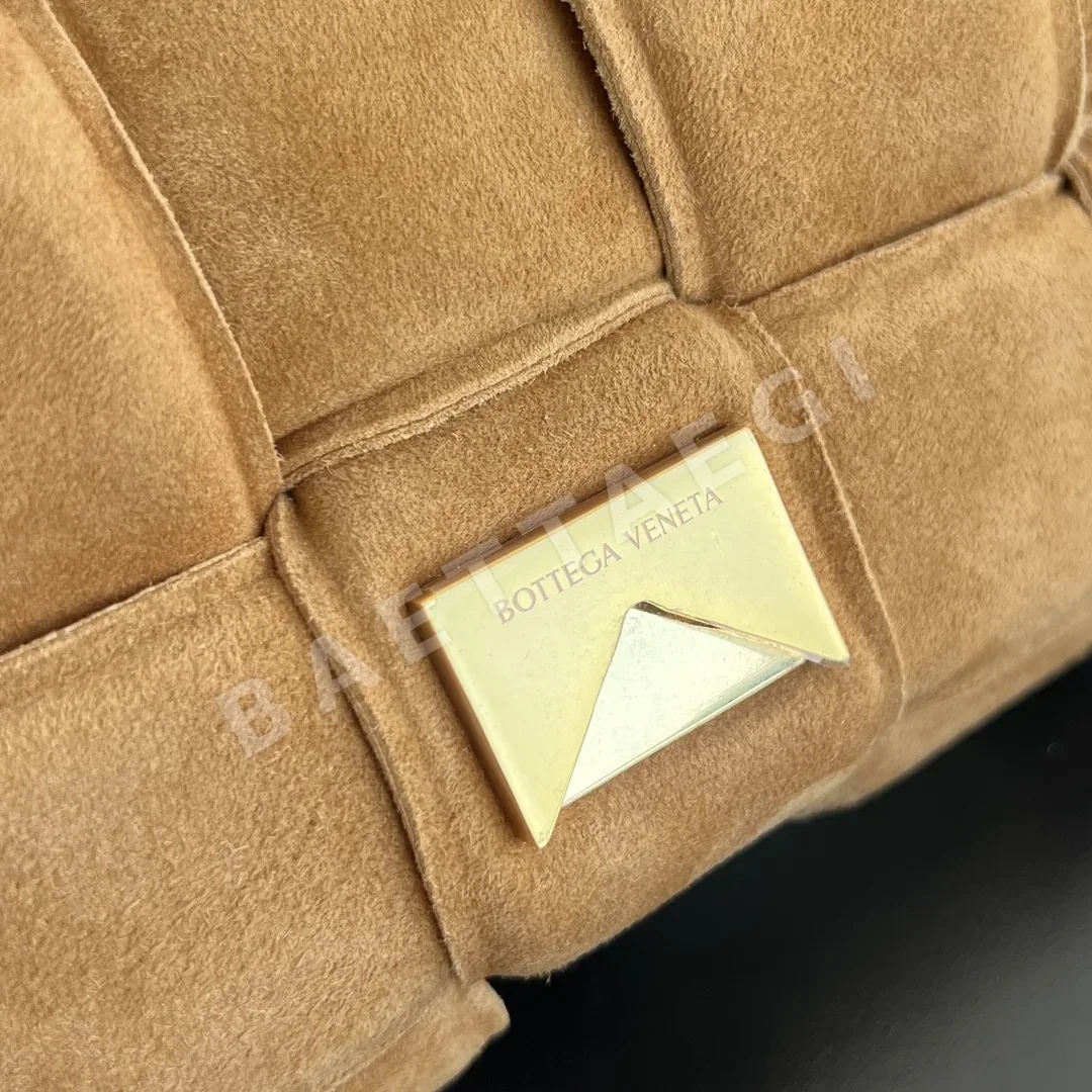 보테가베네타 카세트 스웨이드 숄더백 4713 상세 이미지 6