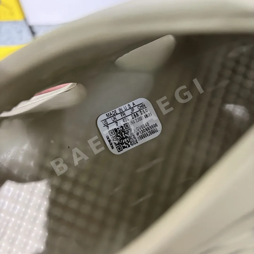 아디다스 [LW] 이지 폼 RNR GV6840 200651 Adidas Yeezy Foam RNR Stone Salt 상세 이미지 9