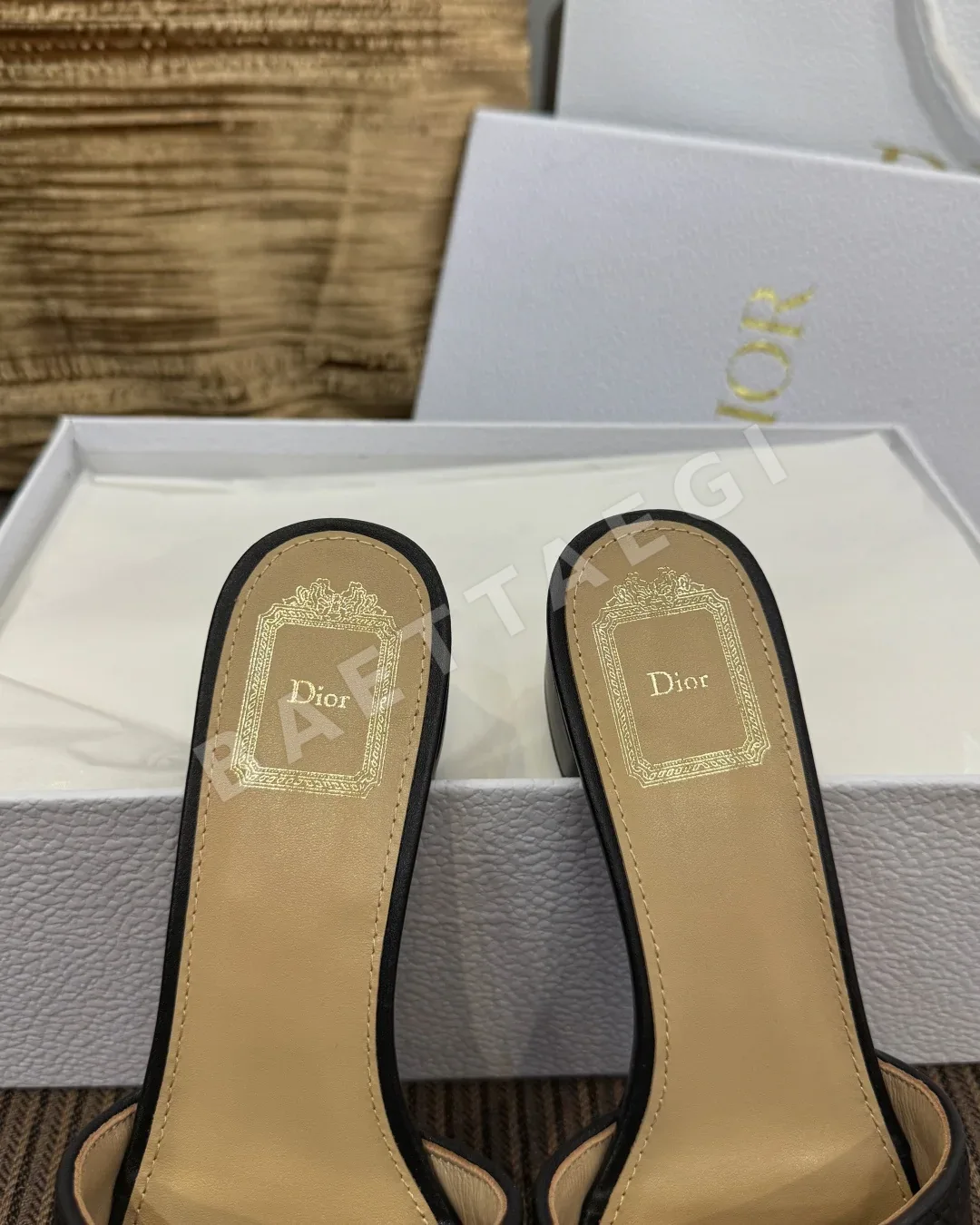 디올 까나주 램스킨 퀼팅 샌들 상세 이미지 8