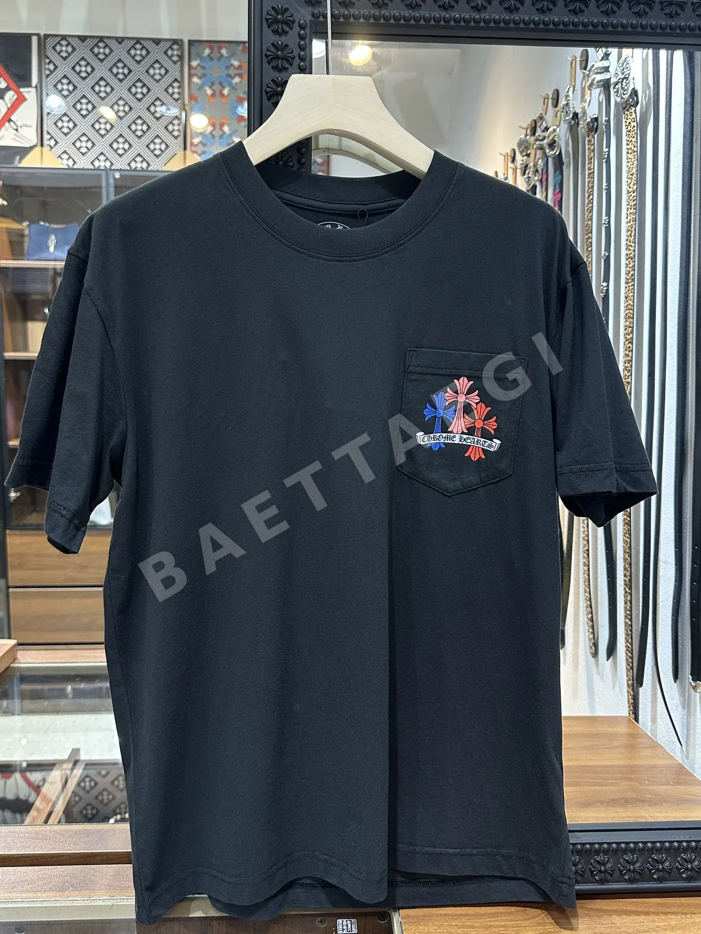 크롬하츠 무지개색 십자가 포켓 반팔 셔츠 49960