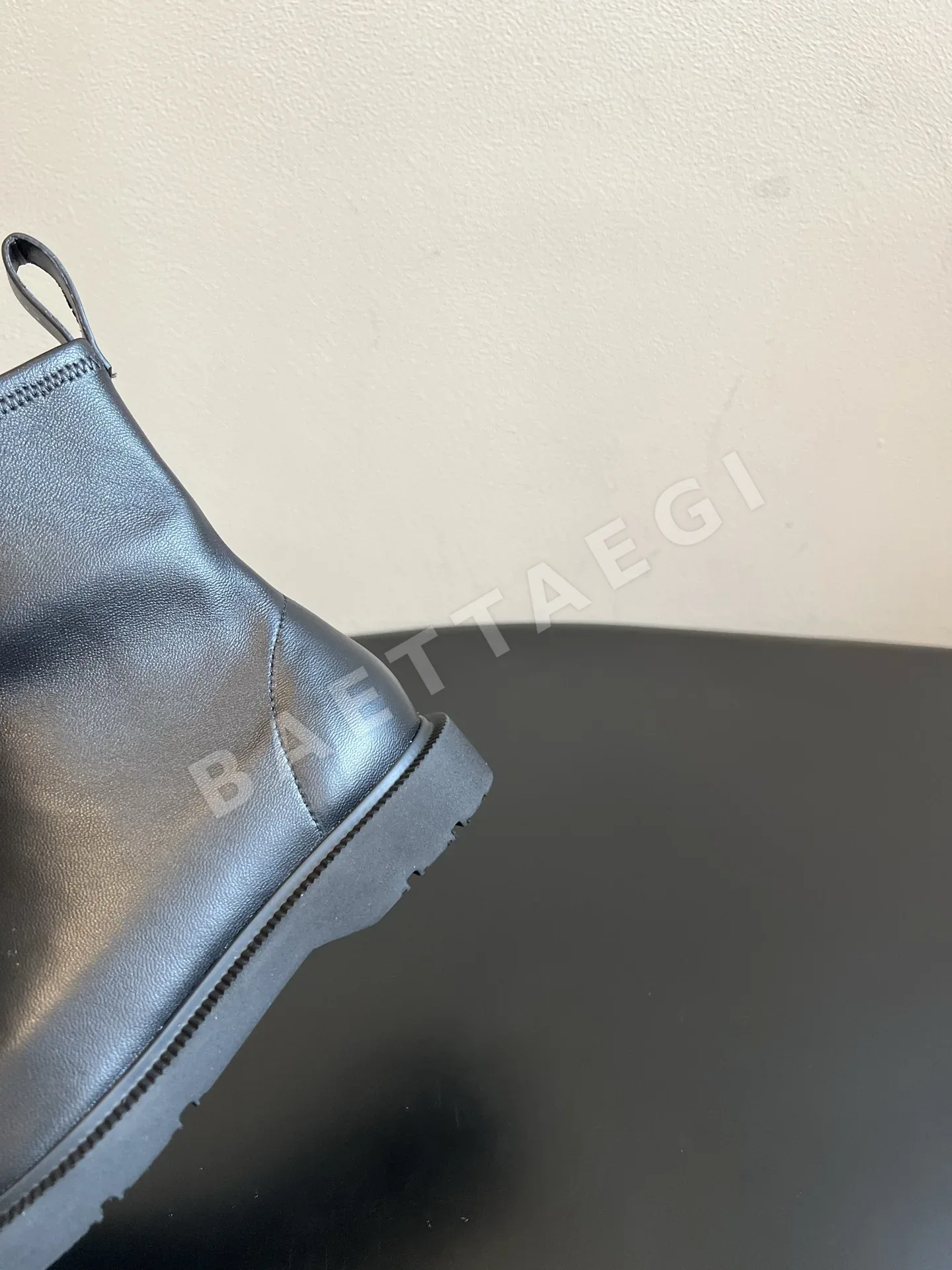 셀린느 부츠 시프스킨 사이드 지퍼 상세 이미지 9