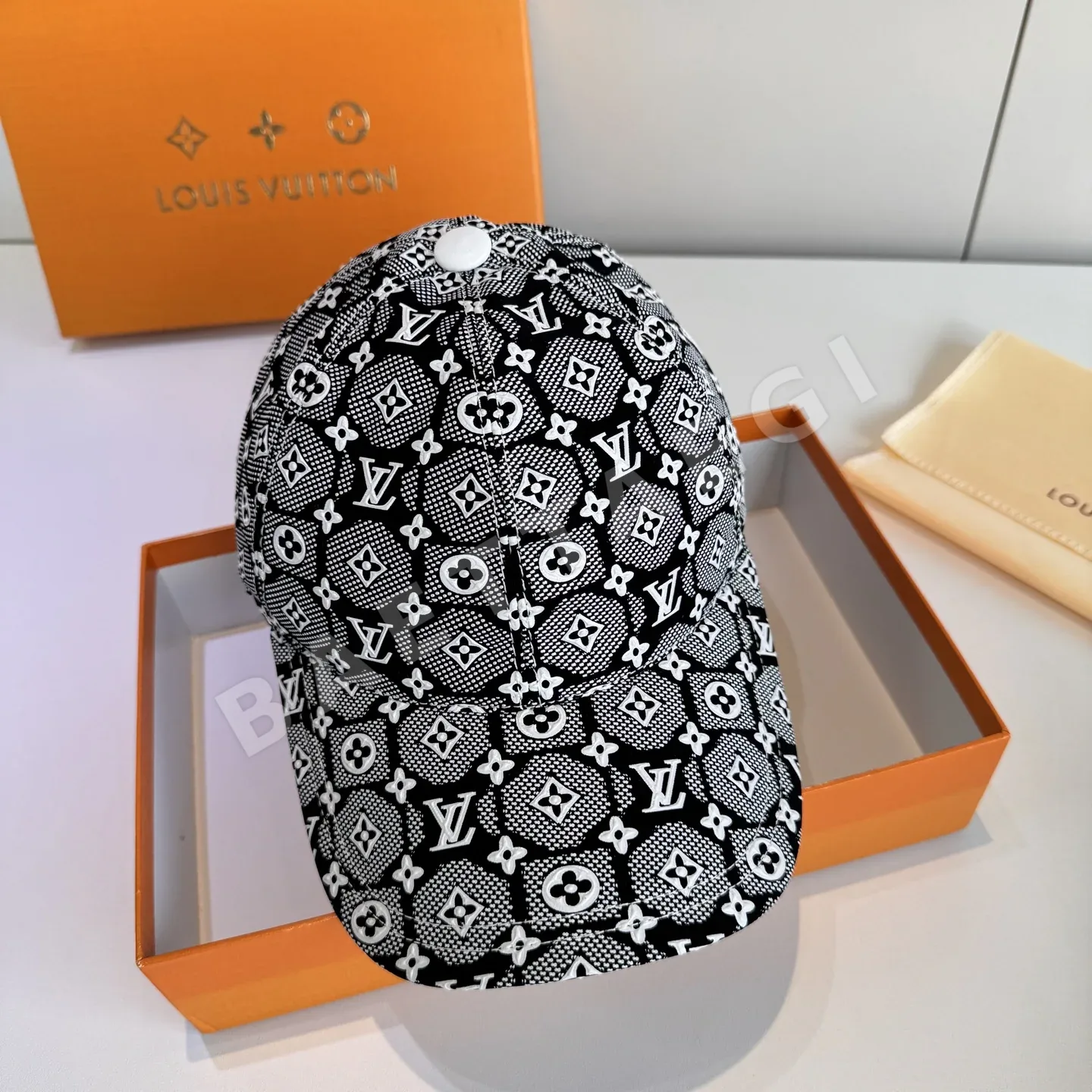 루이비통 1:1 레플리카 베이스볼 캡 상세 이미지 1