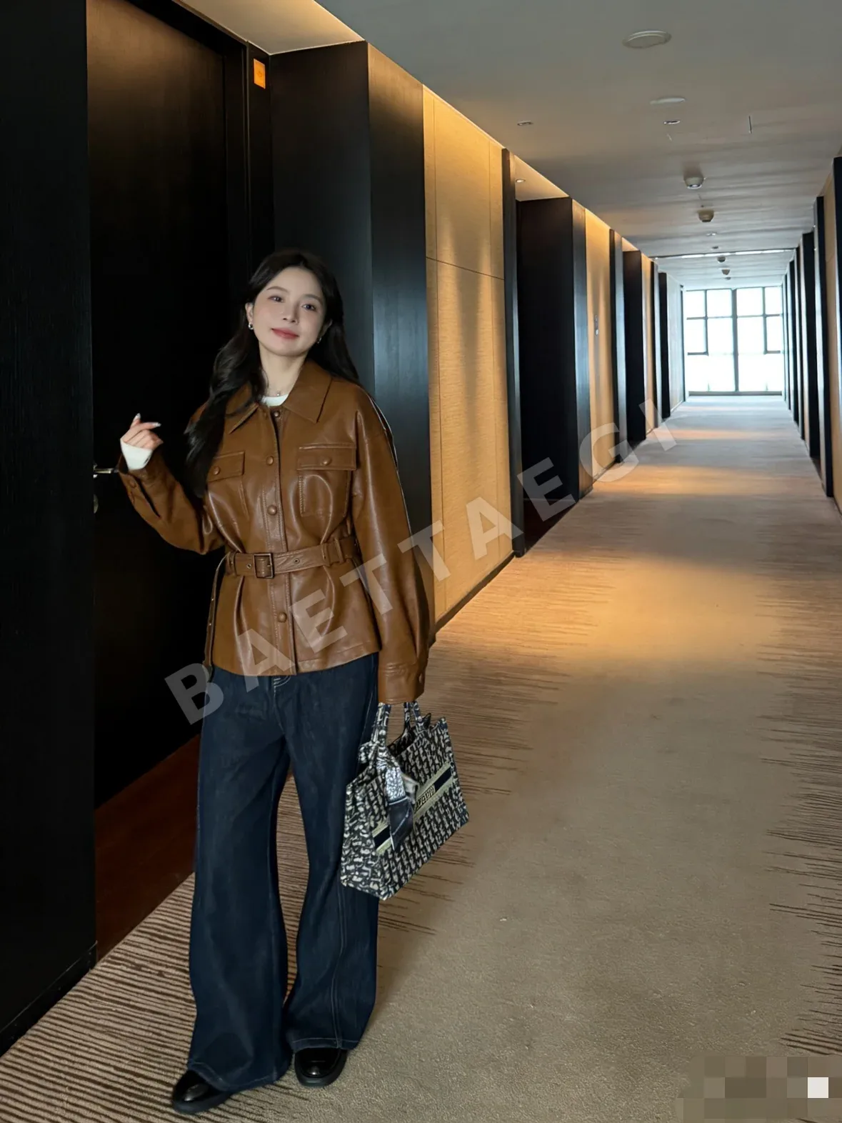 생로랑 여성 가죽 자켓 상세 이미지 6