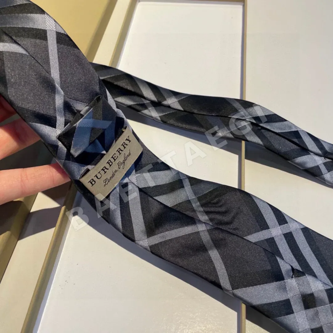 버버리 자카드 실크 넥타이 상세 이미지 5