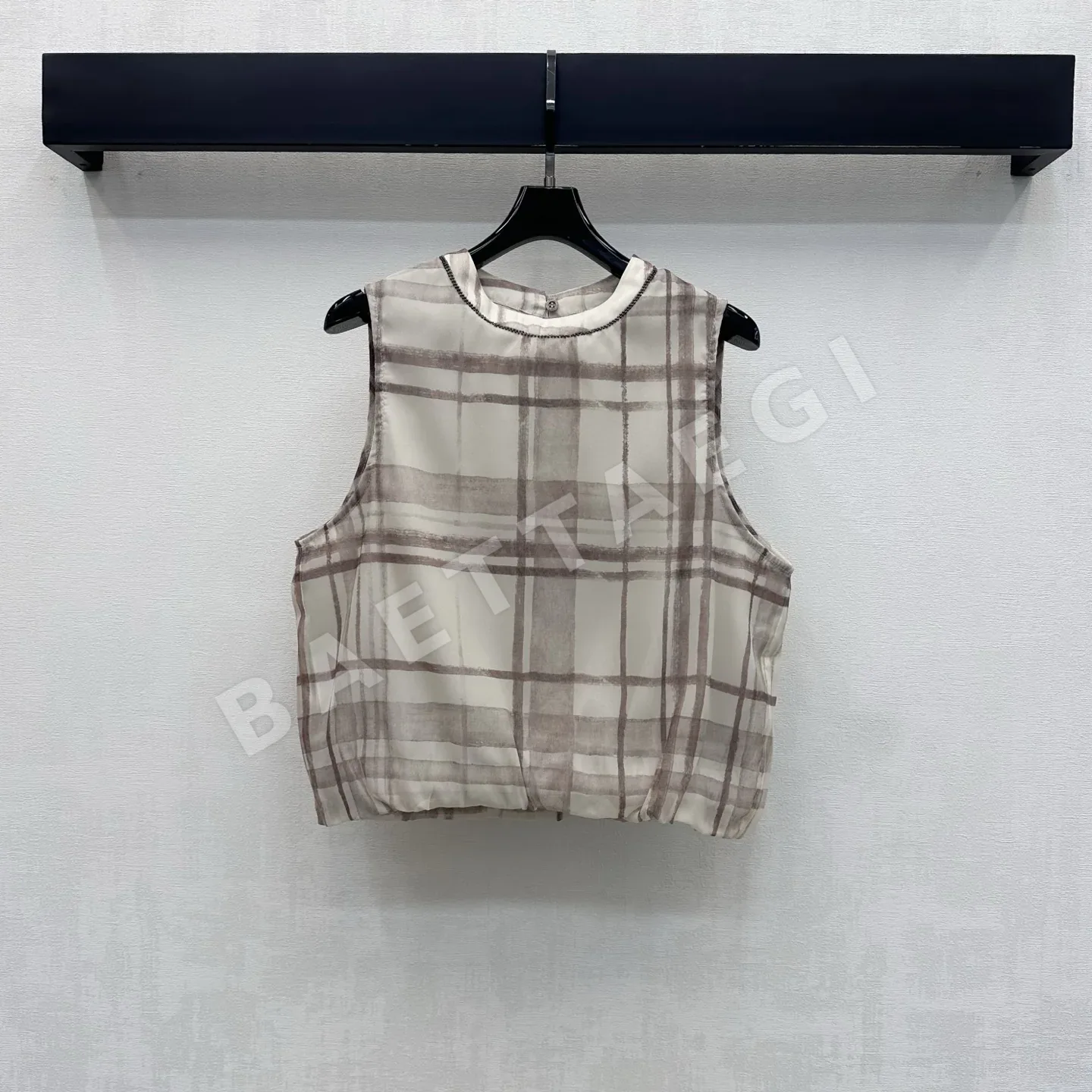 브루넬로쿠치넬리 체크 패턴 체인 트림 반팔 베스트 131874