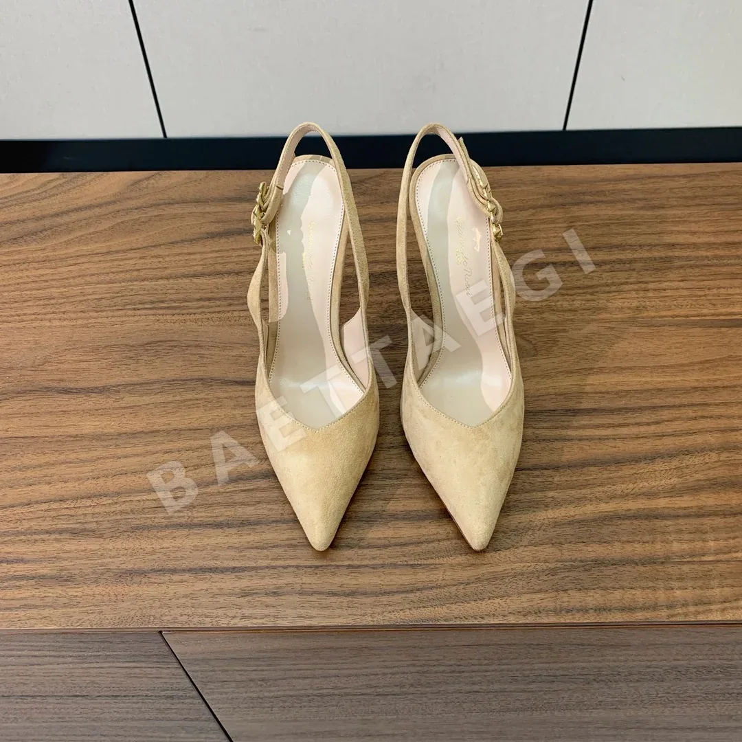 지안비토 라인스톤 힐 오픈백 샌들 75174