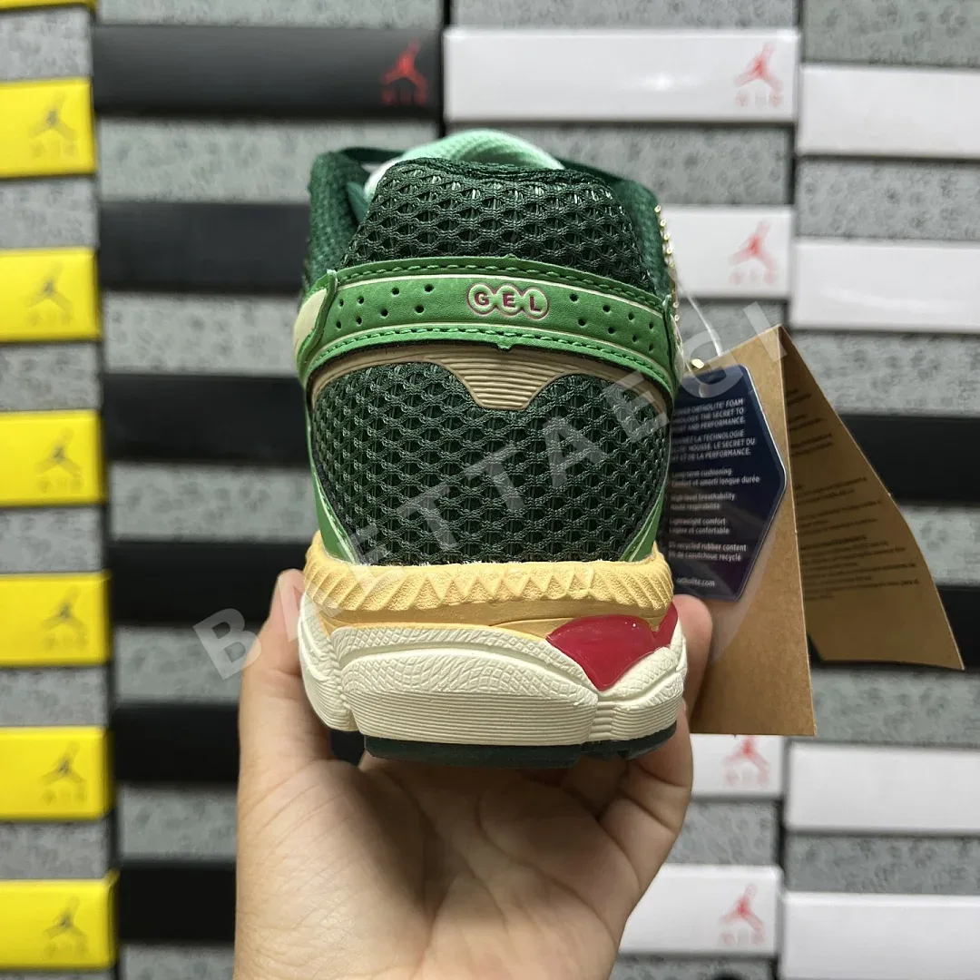 아식스 [WZ] 젤 큐뮬러스 16 1203A763-100 200408 Asics Gel-Cumulus 16 Green Cream Ivory 상세 이미지 5