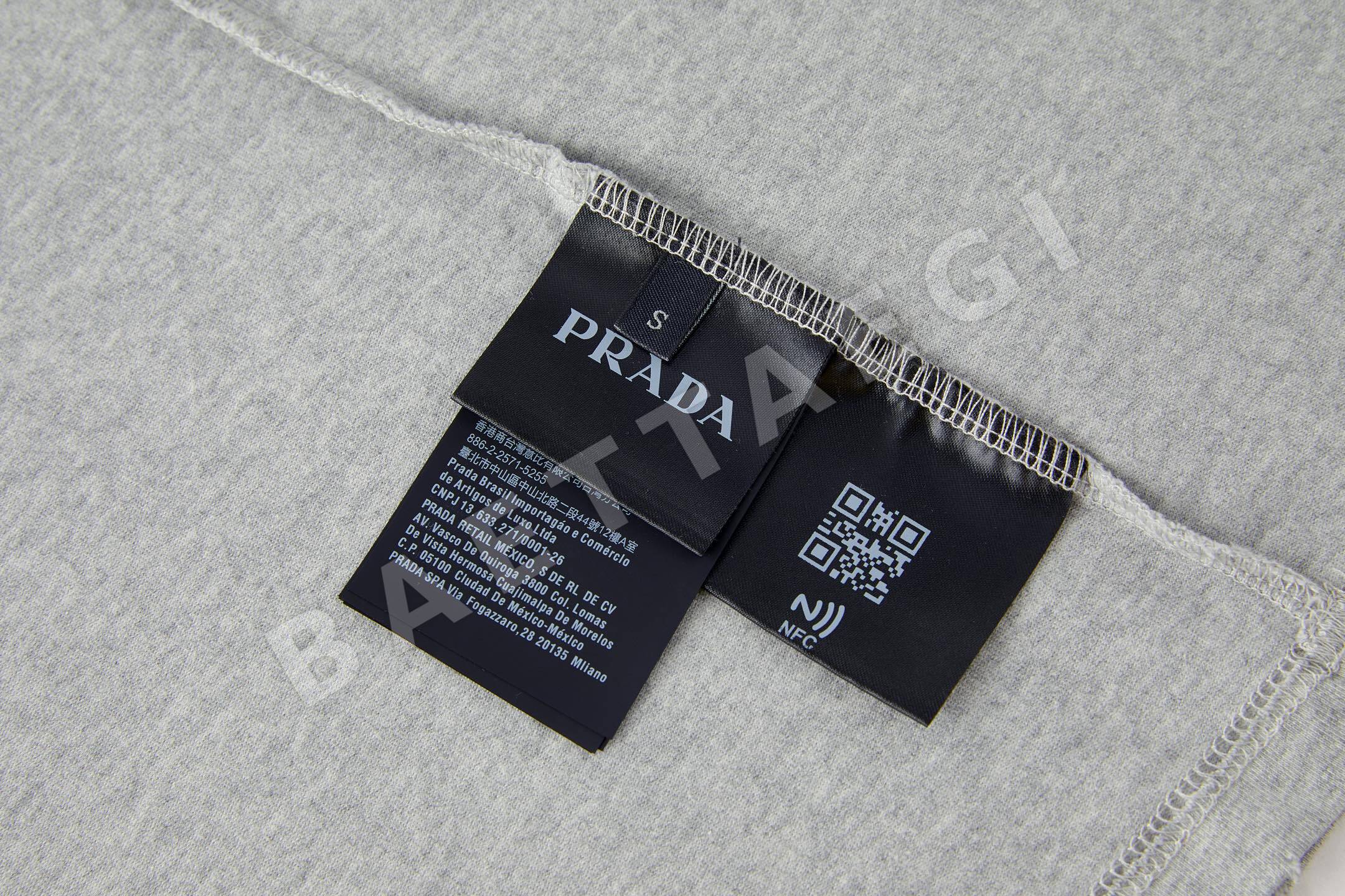 프라다 워시드 디스트레스 반팔 티셔츠 상세 이미지 8