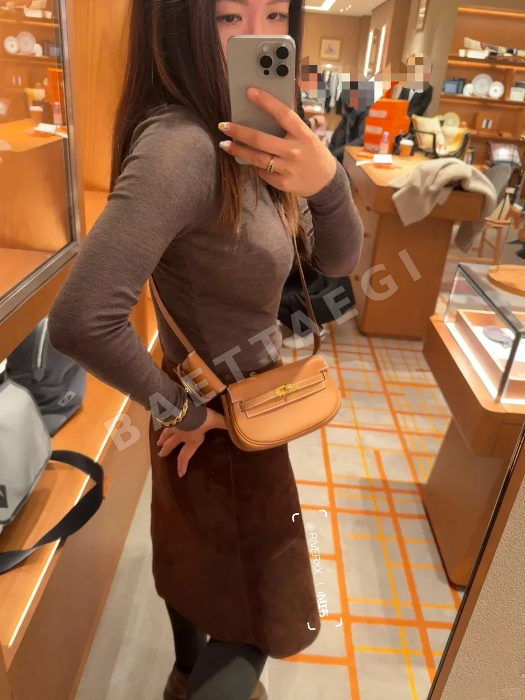 에르메스 켈리 무브 가방 상세 이미지 4