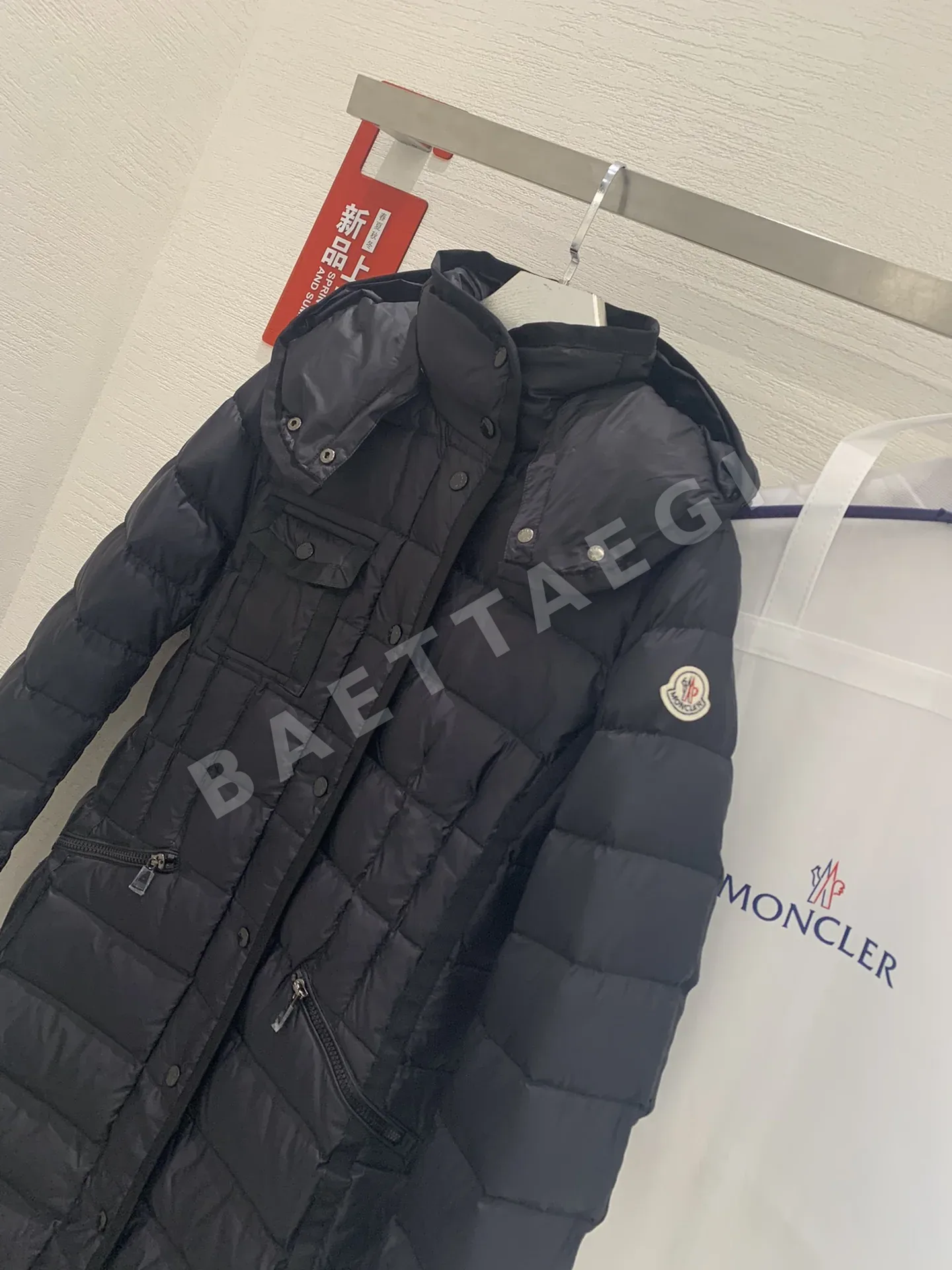 몽클레르 에르민 롱 패딩 여성용 상세 이미지 3