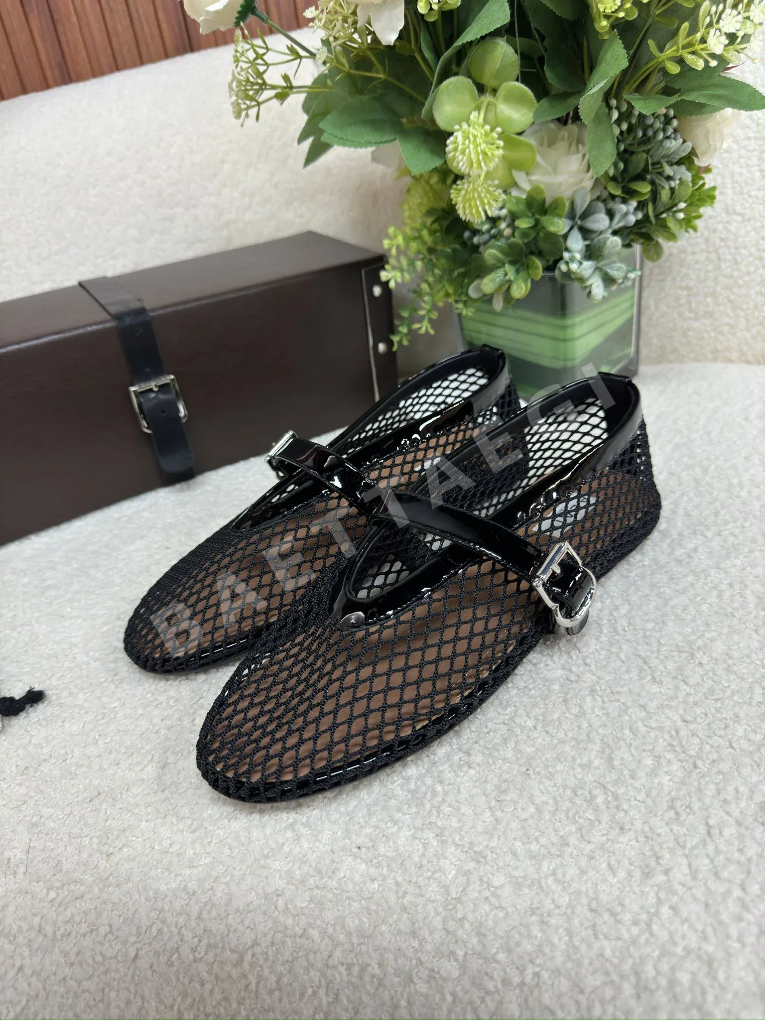 알라이아 원스트랩 로우컷 메시 로퍼 상세 이미지 8