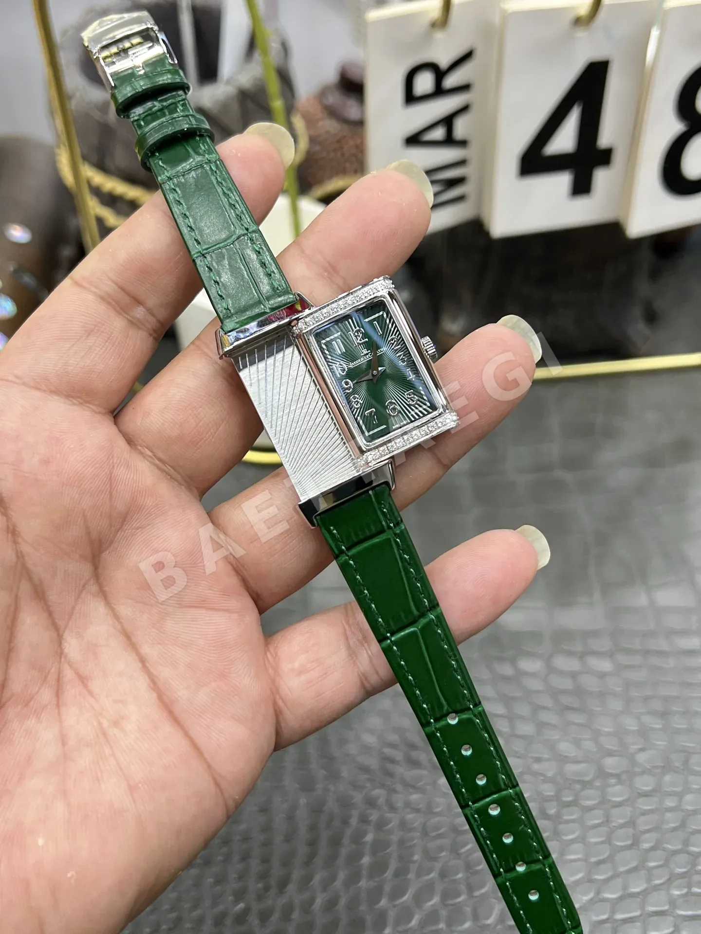 예거르쿨트르 예거 르쿨트르 리베르소 여성용 쿼츠 레플리카 42944 Jaeger LeCoultre 상세 이미지 9