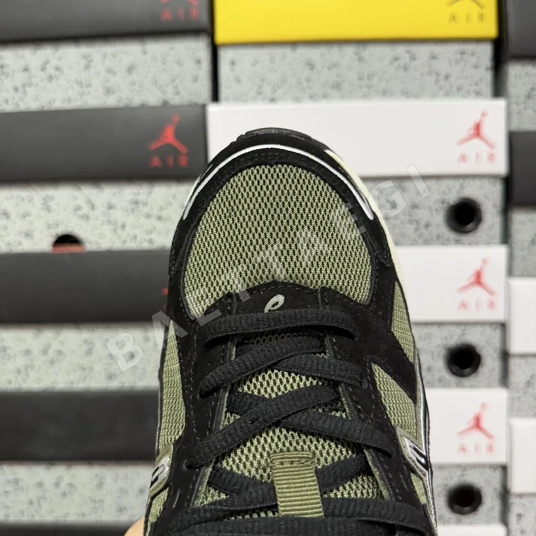 아식스 [KO] 젤 1130 1203A610-300 200553 Asics Gel-1130 Irvine Black 상세 이미지 2