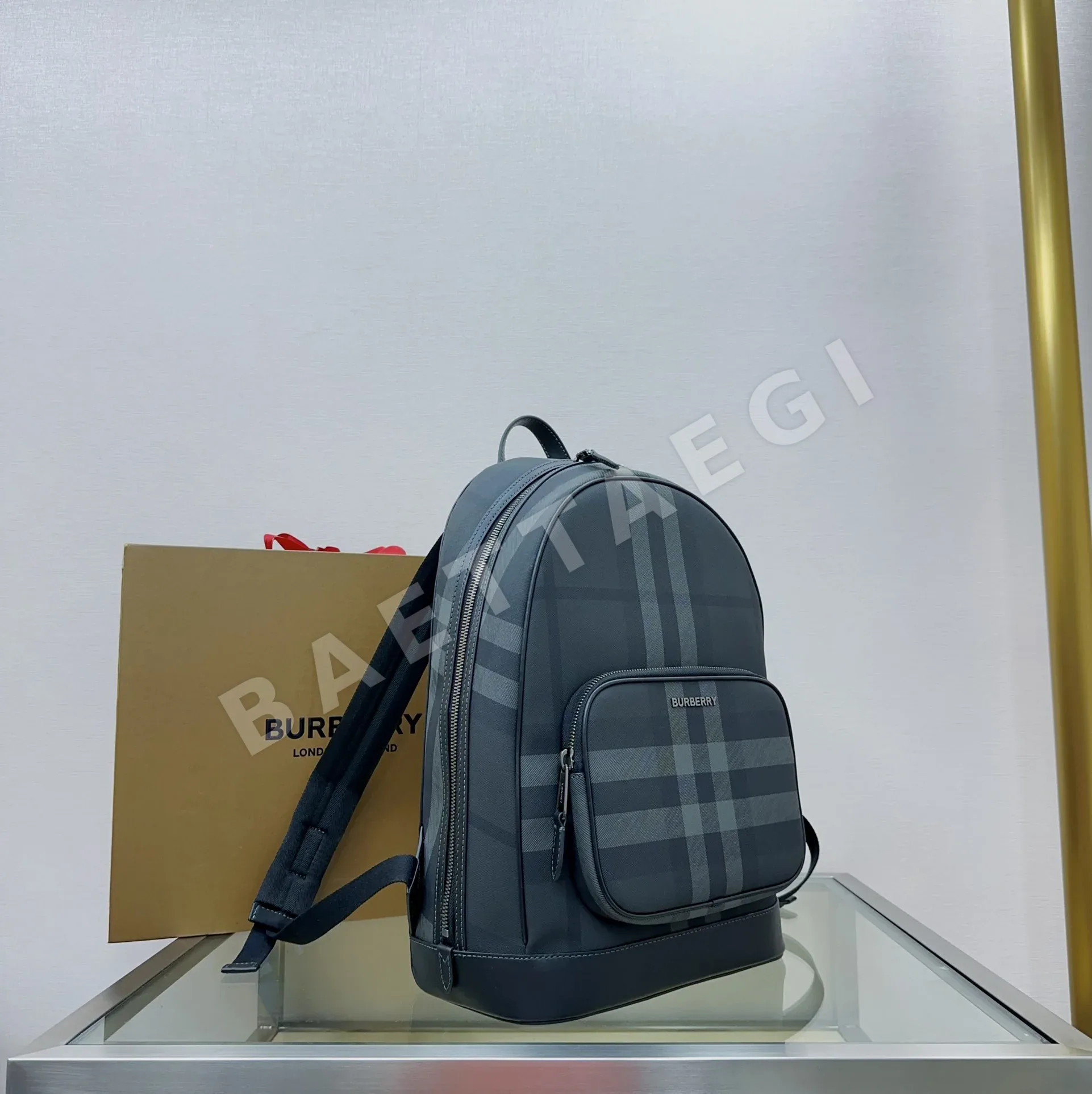 버버리 체크 패턴 백팩 상세 이미지 2