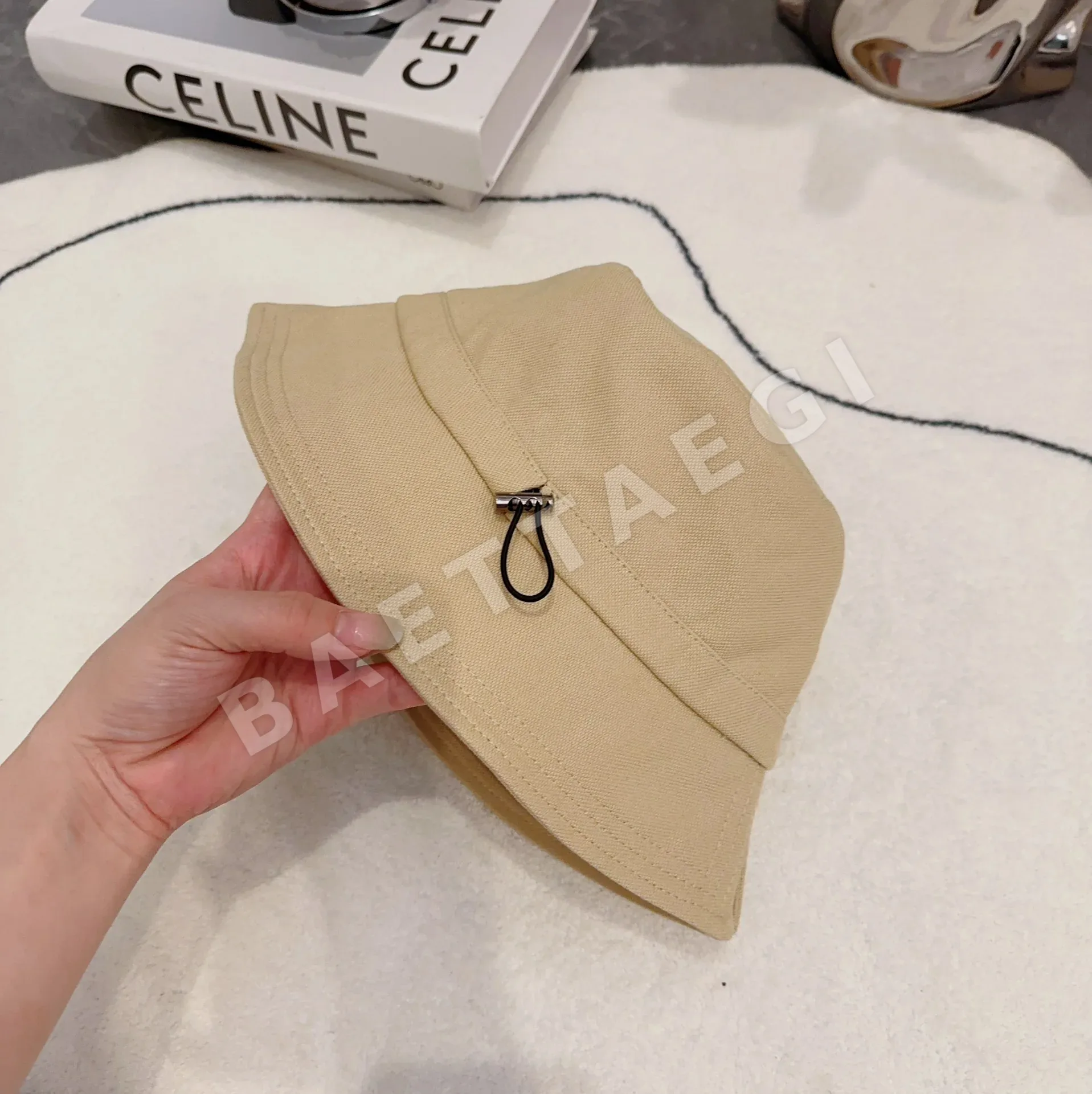 샤넬 빈티지풍 드로스트링 버킷햇 상세 이미지 7