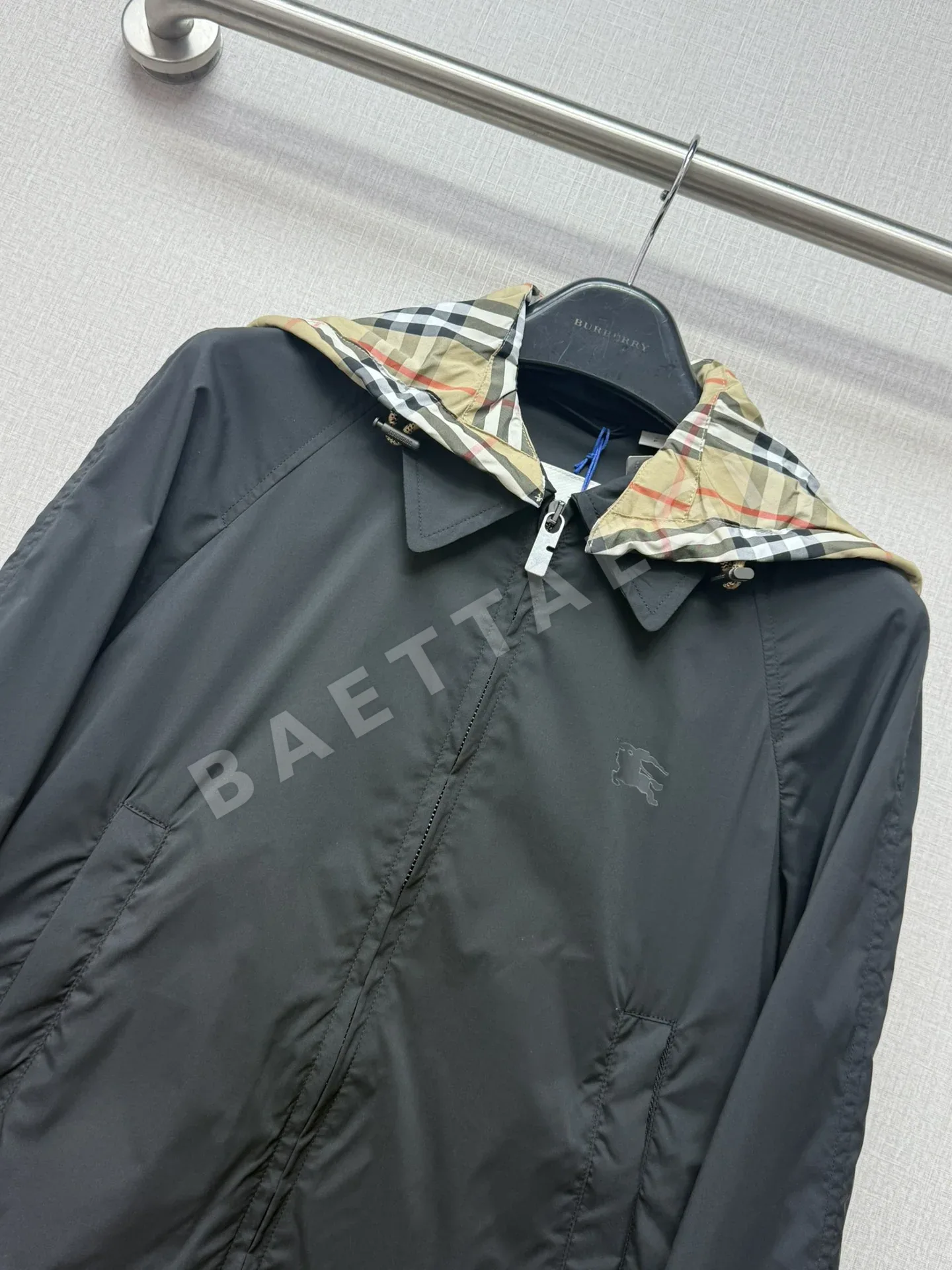버버리 체크 후드 크롭 여성 자켓 G22836 상세 이미지 2