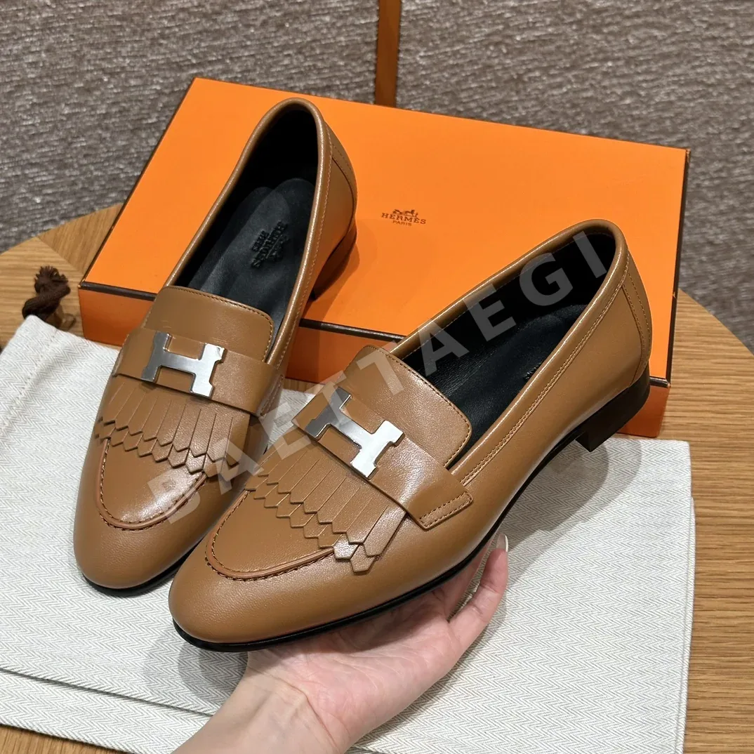 에르메스 로얄 로퍼 내추럴 염소가죽 실버 버클 상세 이미지 2