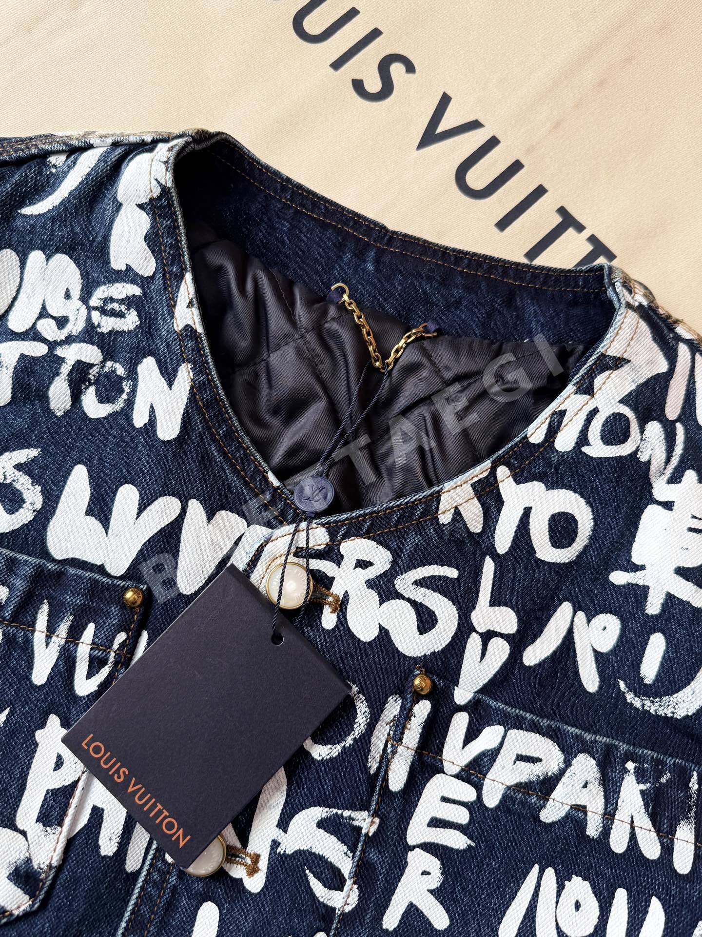 루이비통 NIGO 콜라보 그래피티 데님 자켓 상세 이미지 5