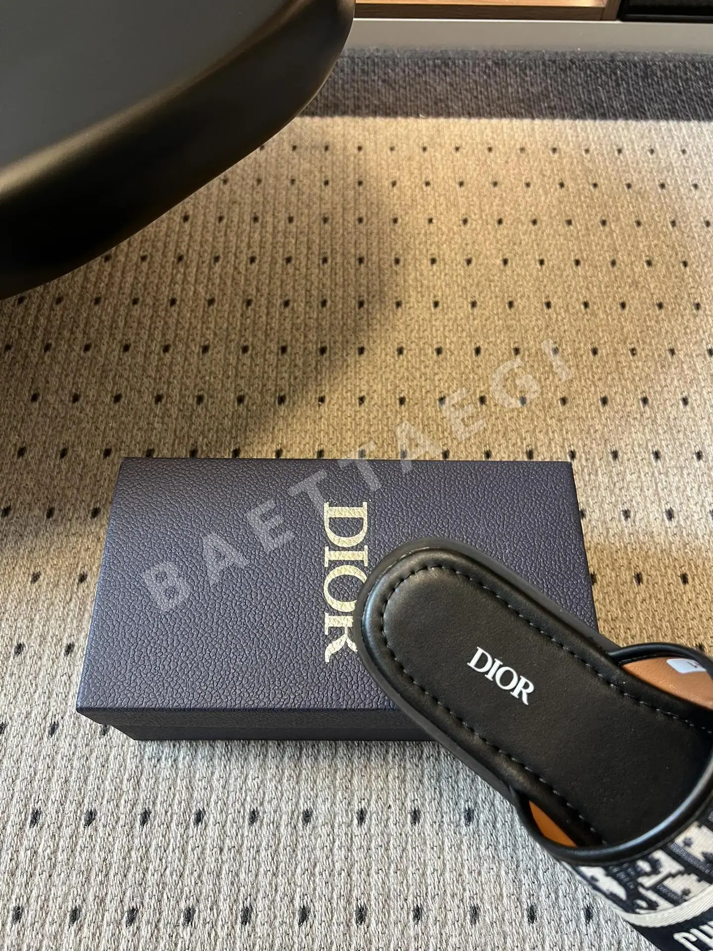 디올 모노그램 레터 웹 밴드 슬리퍼 상세 이미지 8
